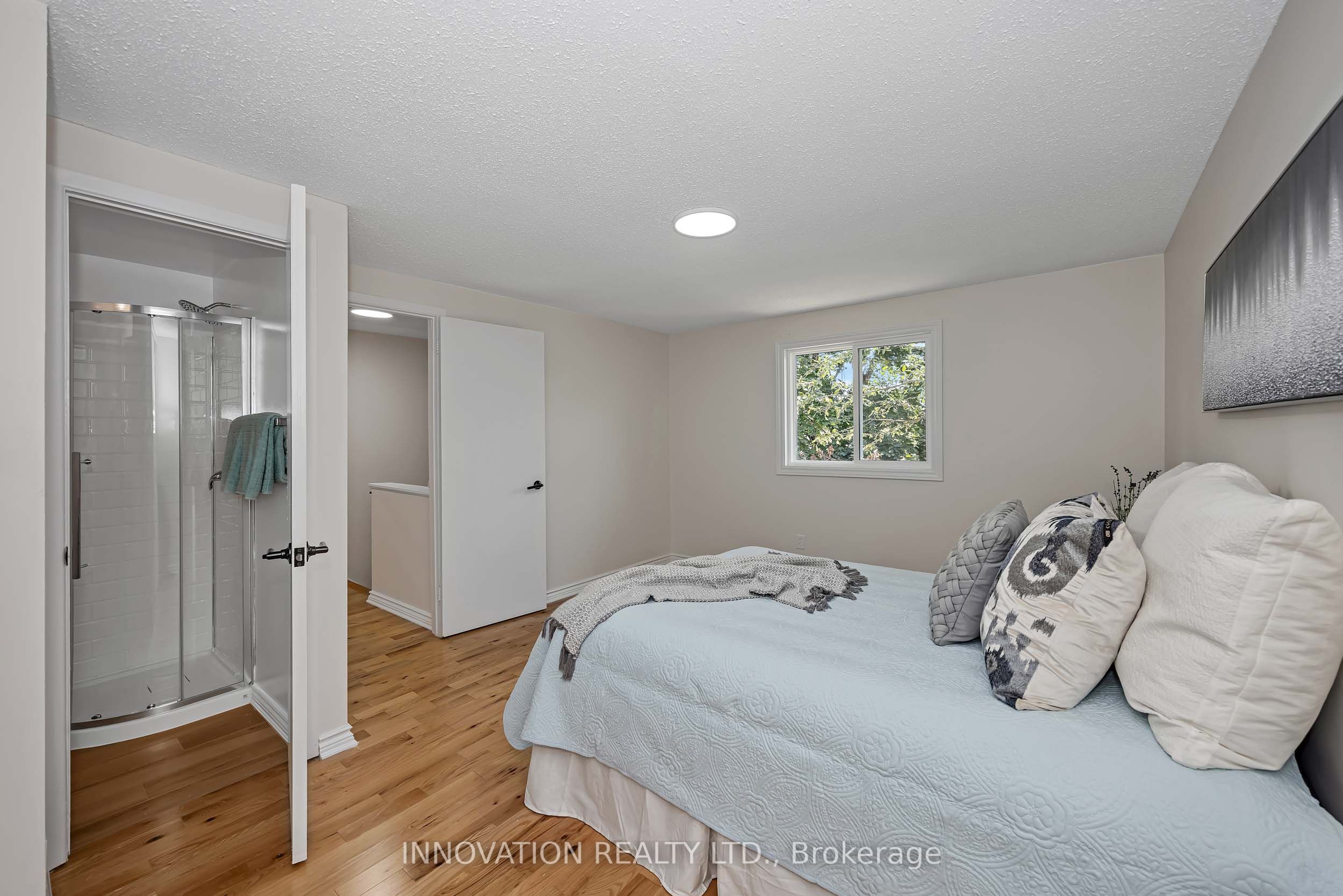 33 Exeter Drive Property Photo 22