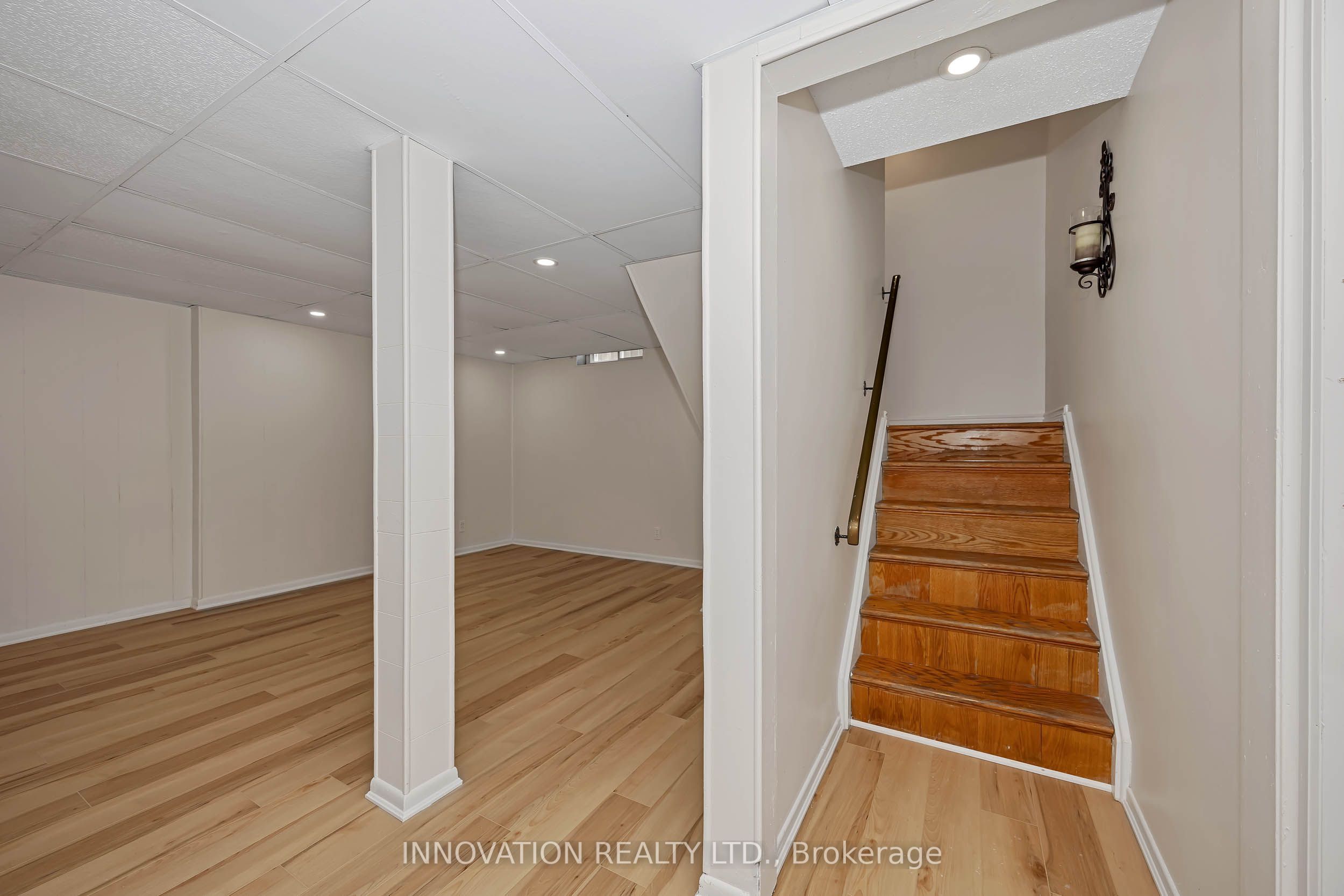 33 Exeter Drive Property Photo 32