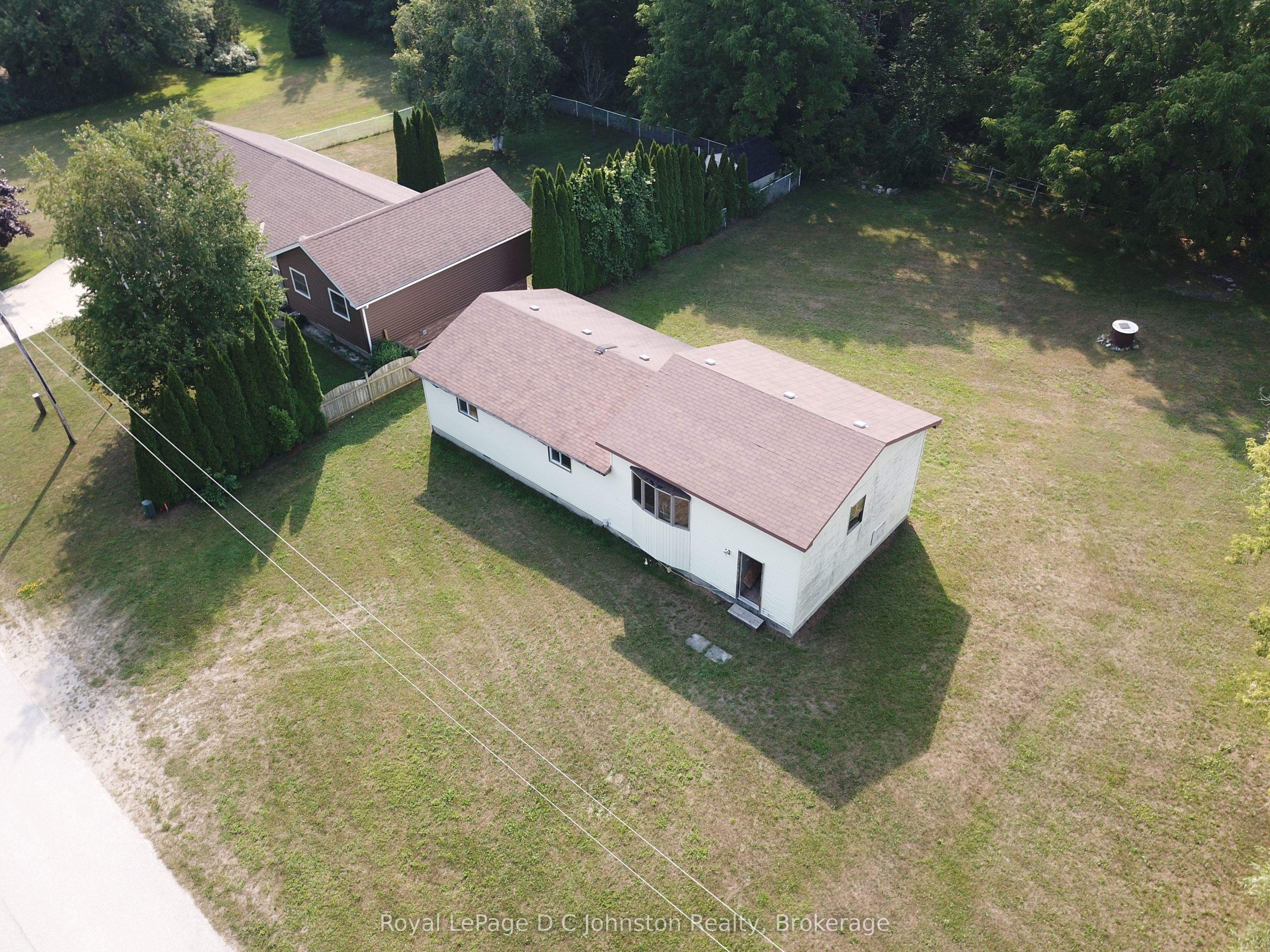 270 Edward Street Property Photo 4