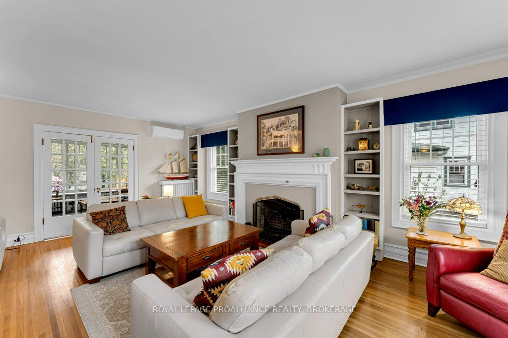 163 Pine Street Property Photo 7