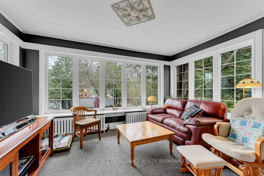 163 Pine Street Property Photo 10