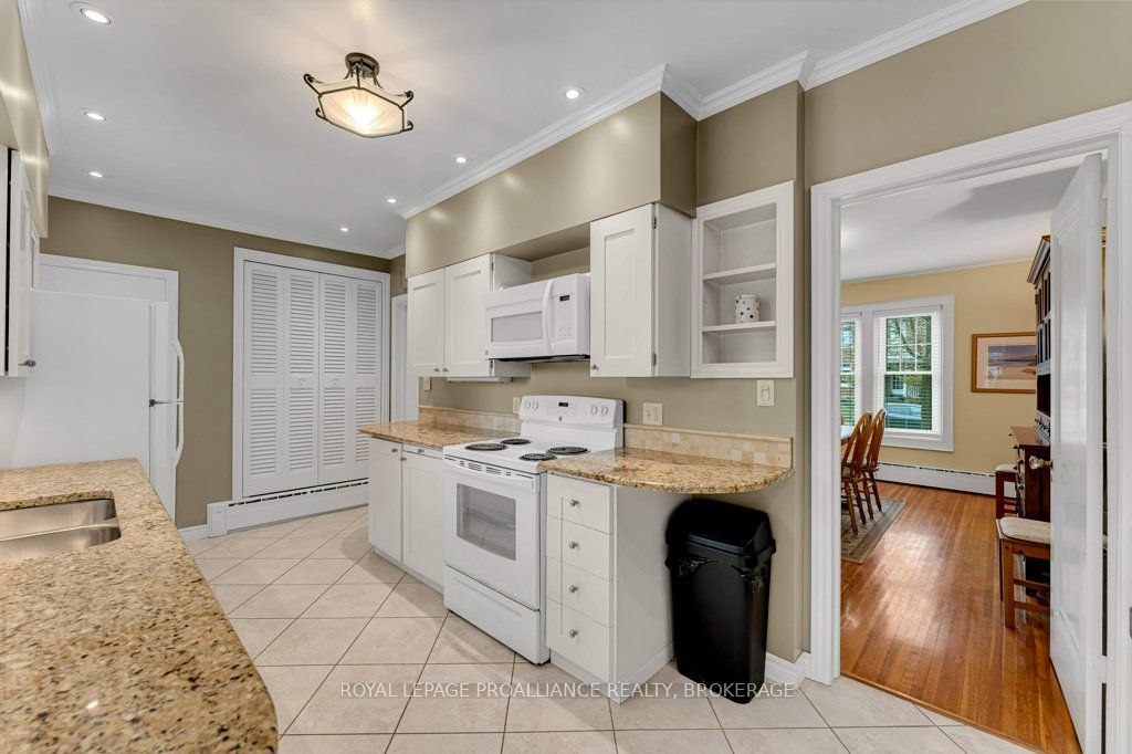 163 Pine Street Property Photo 17