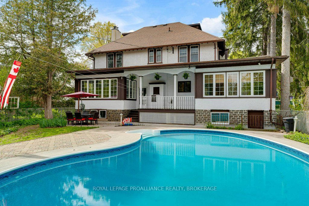 163 Pine Street Property Photo 43