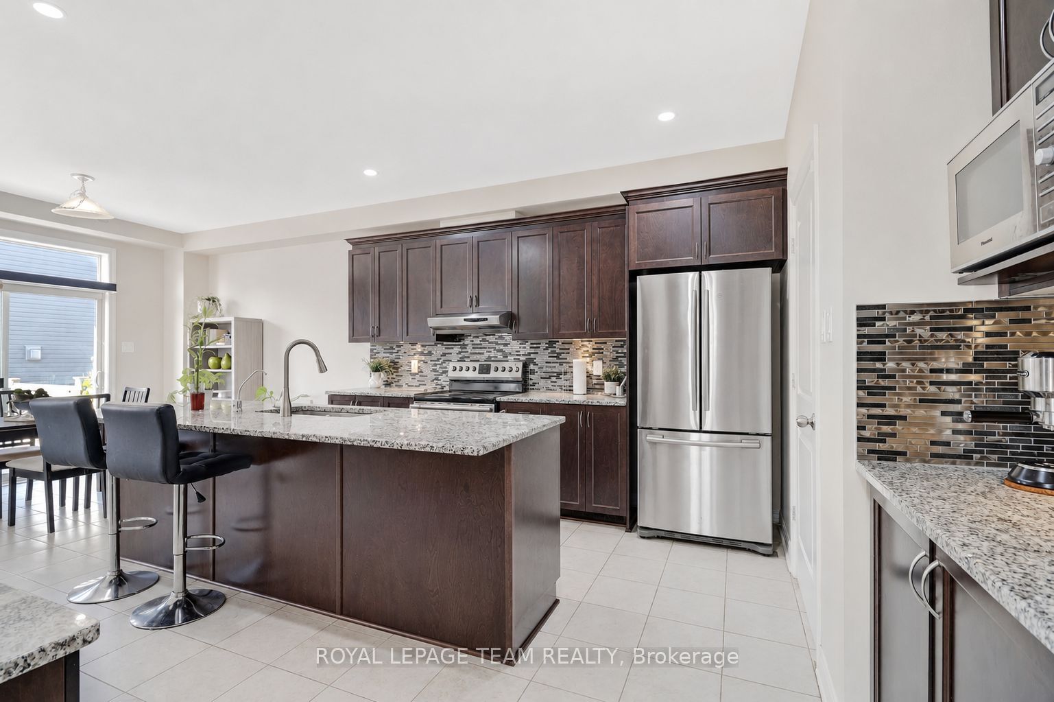 3 Stoneleigh Street Property Photo 12