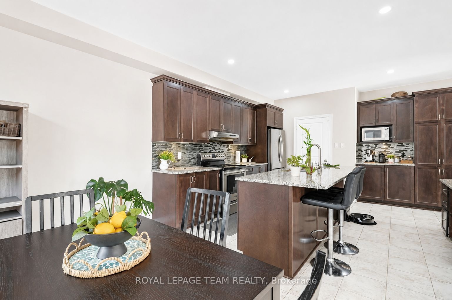 3 Stoneleigh Street Property Photo 14