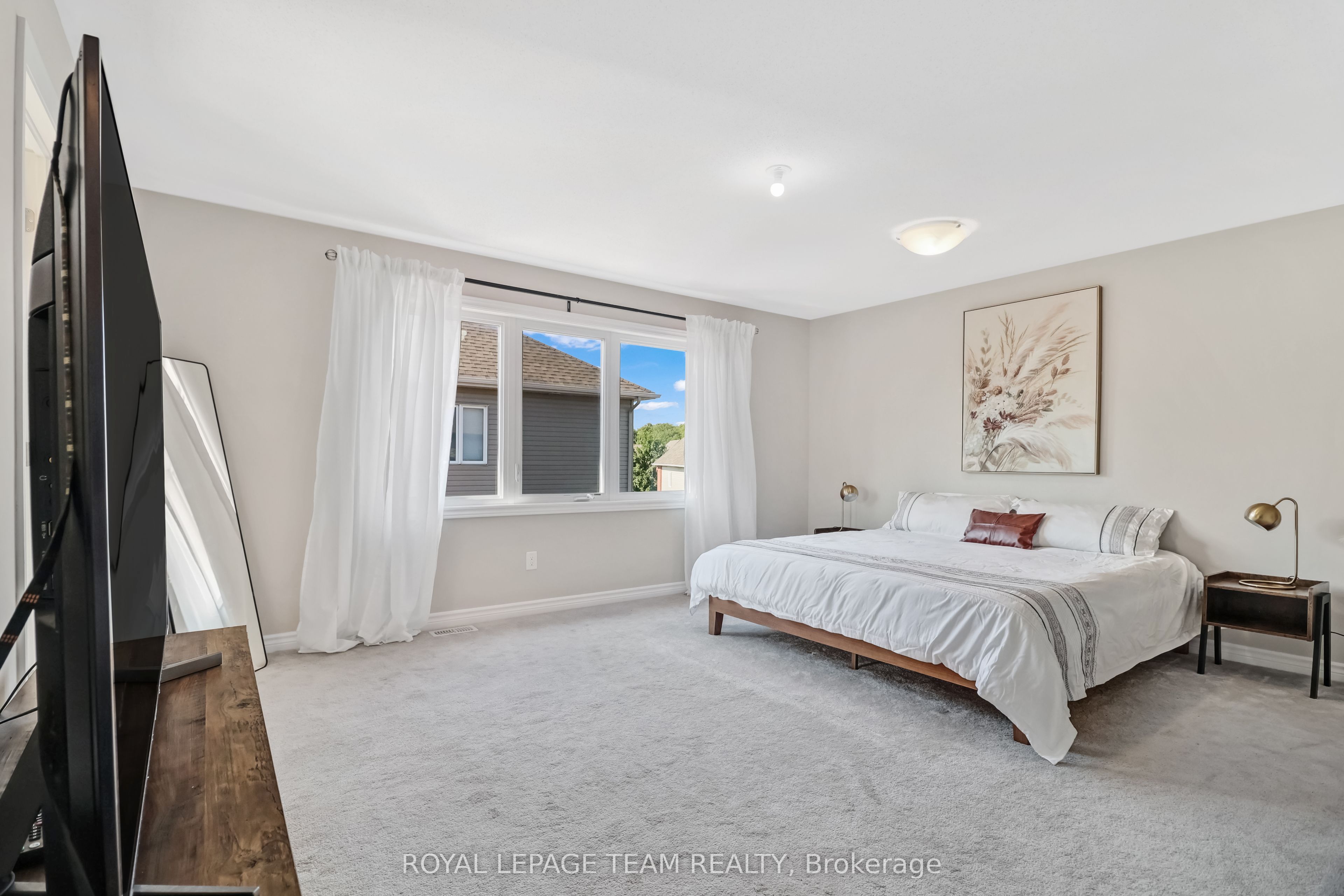 3 Stoneleigh Street Property Photo 20