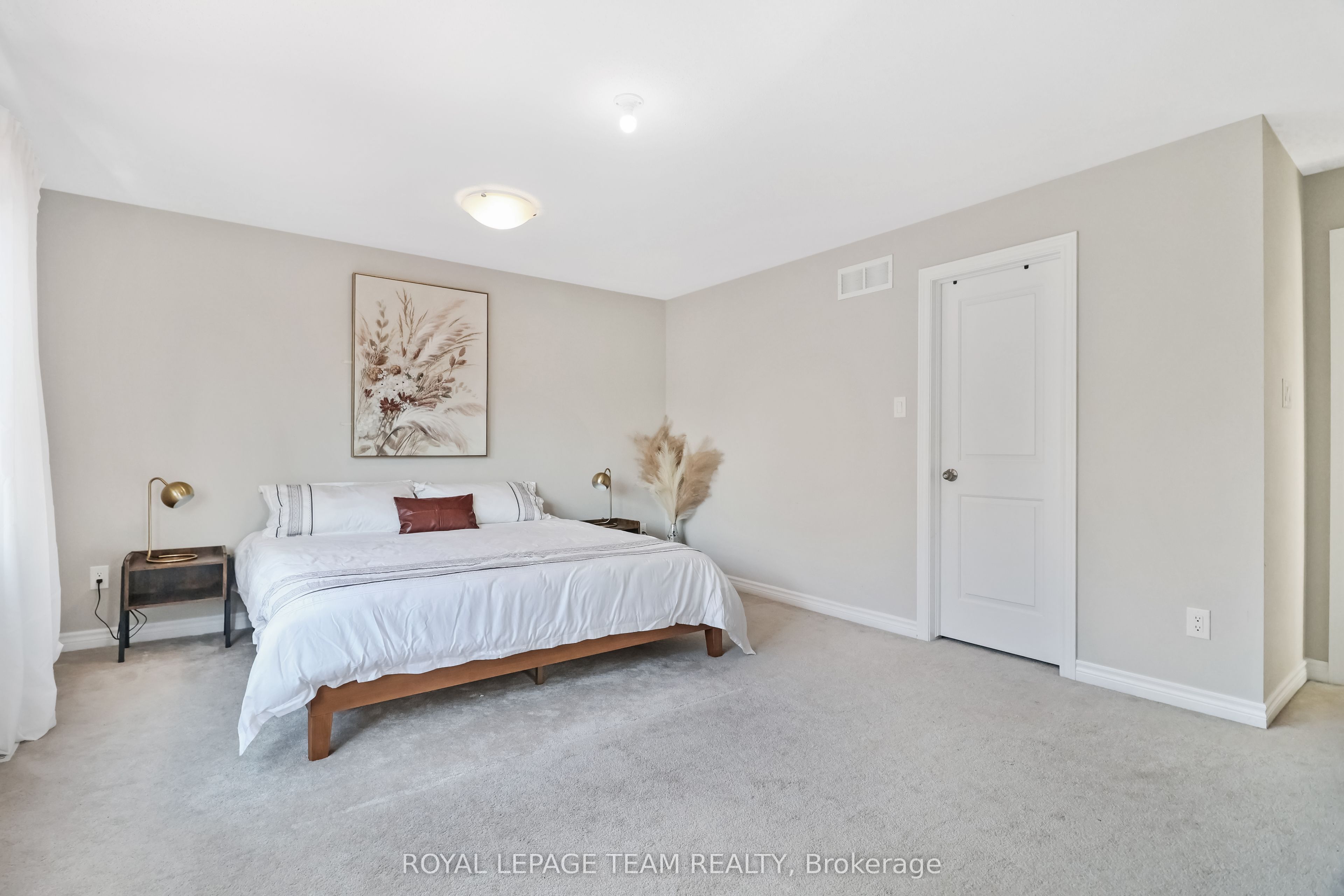 3 Stoneleigh Street Property Photo 21