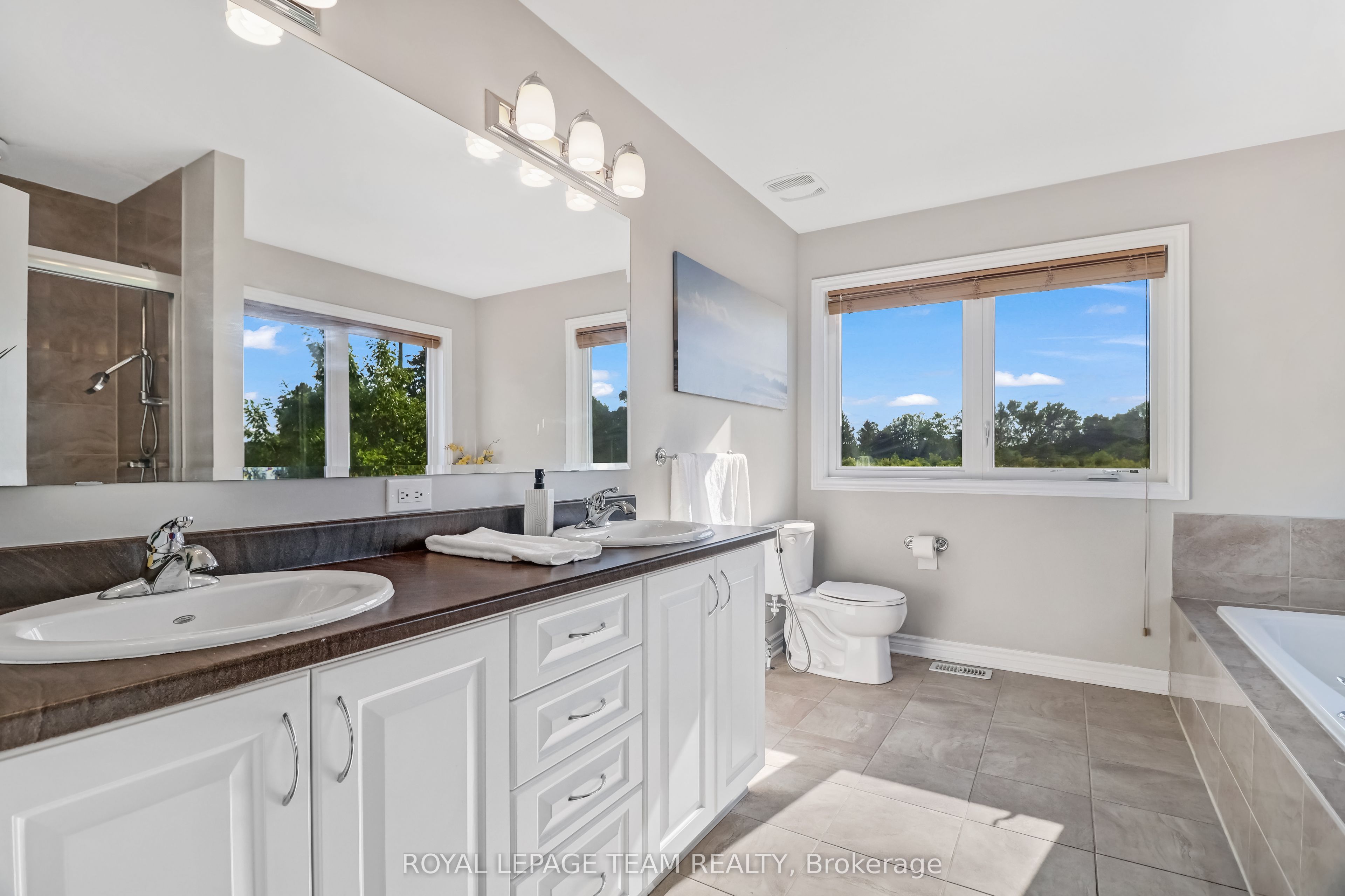 3 Stoneleigh Street Property Photo 22