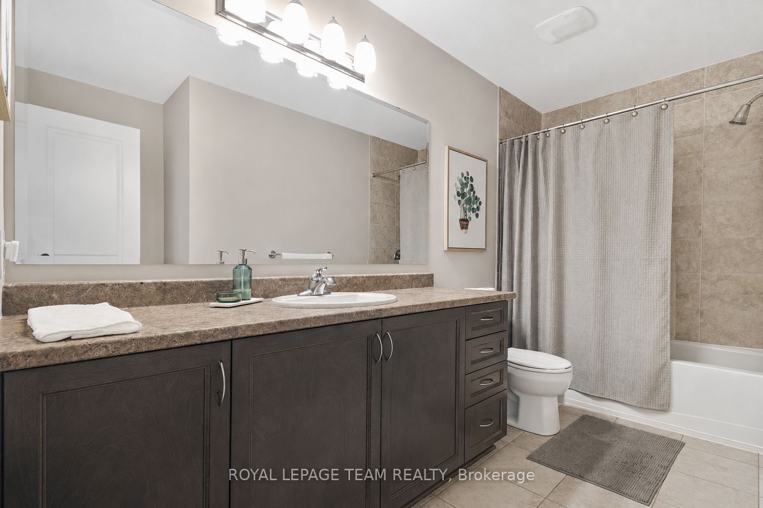3 Stoneleigh Street Property Photo 26