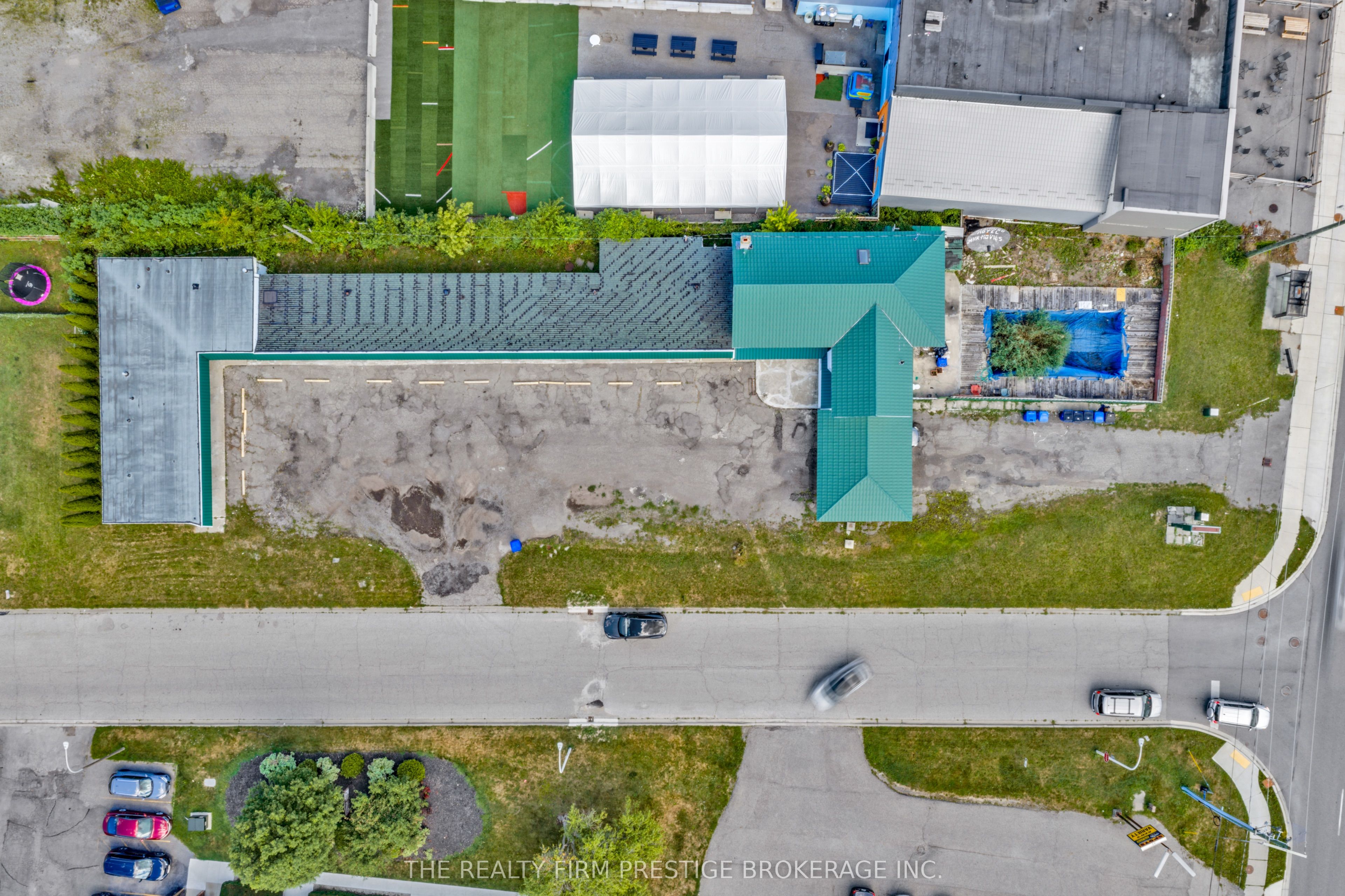 421 Grand Avenue E Property Photo 5