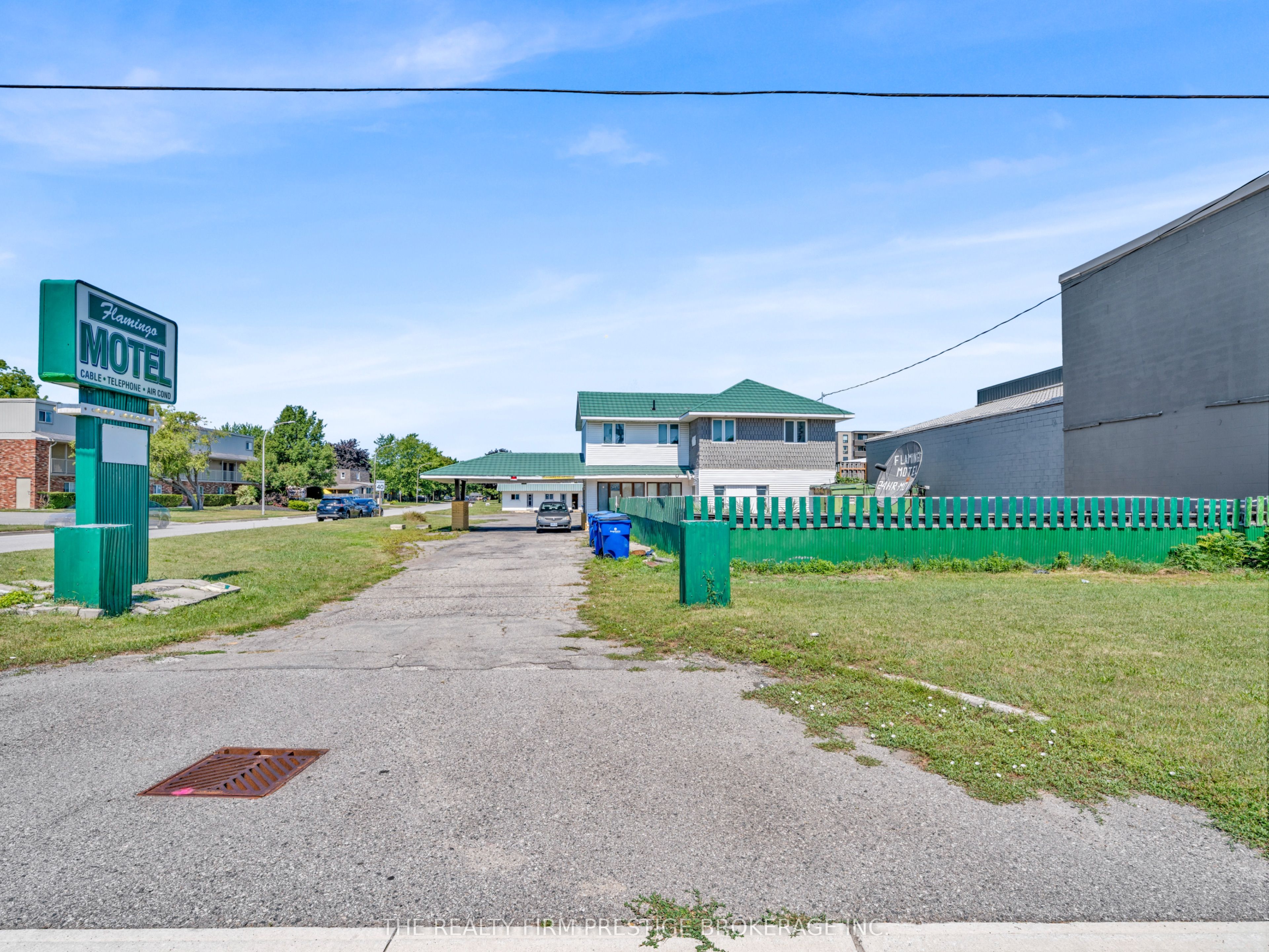 421 Grand Avenue E Property Photo 6