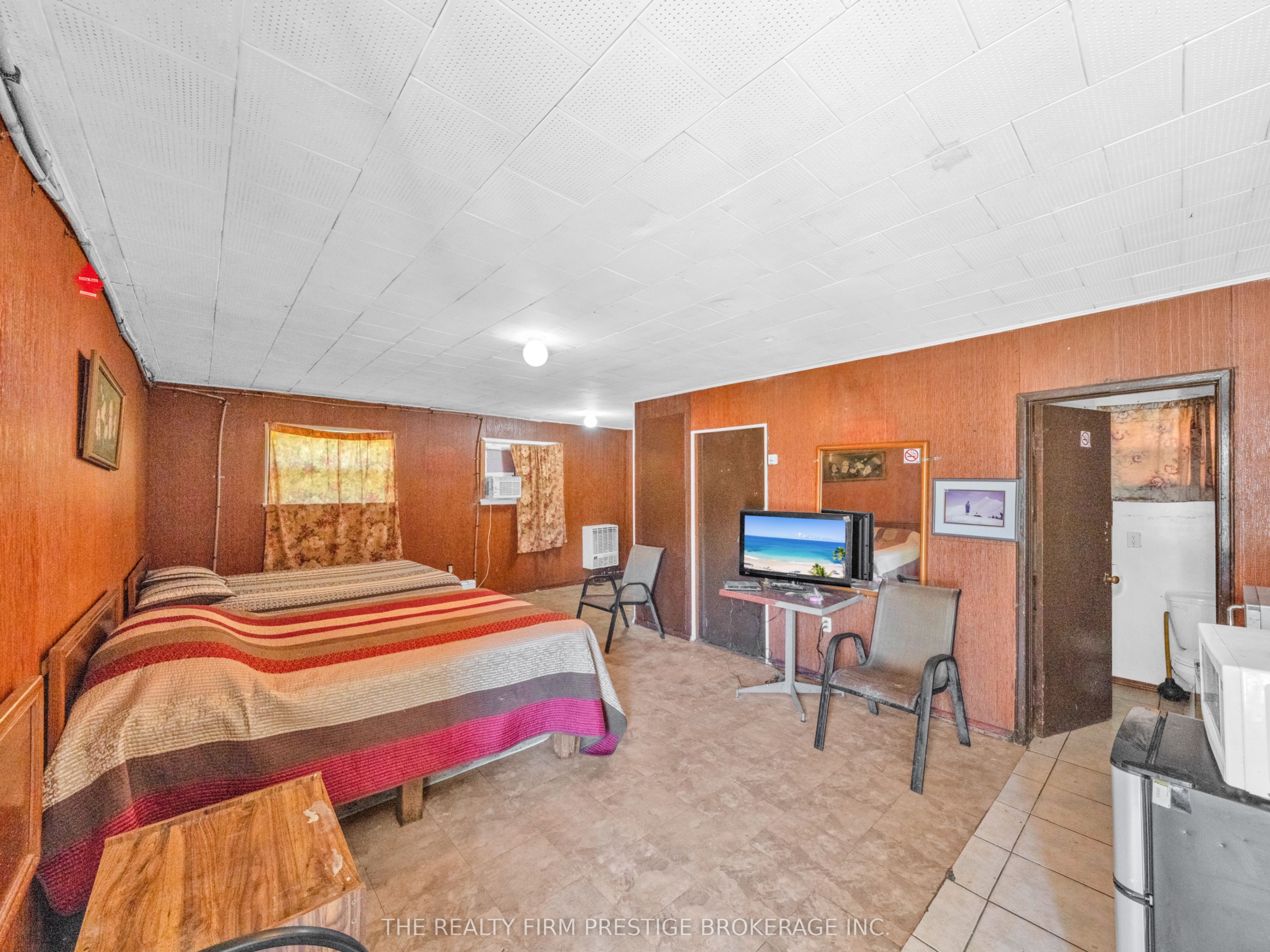 421 Grand Avenue E Property Photo 9