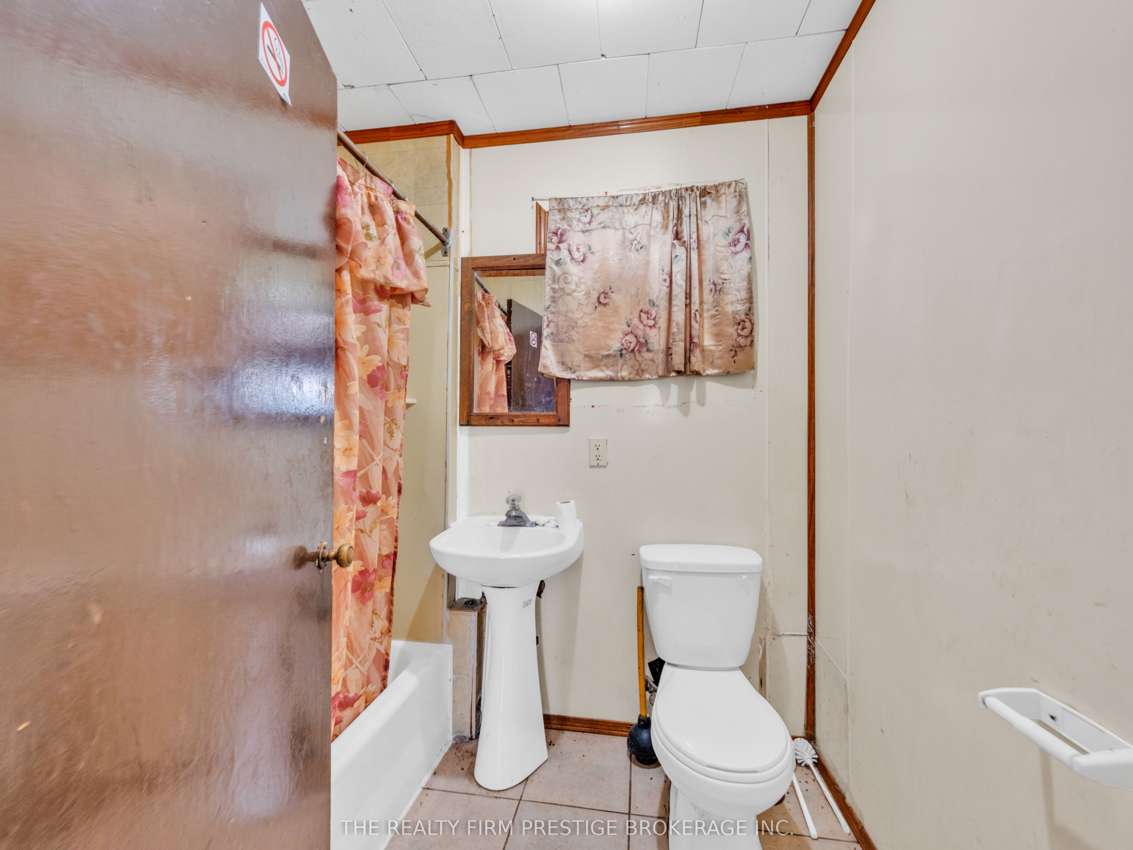 421 Grand Avenue E Property Photo 10