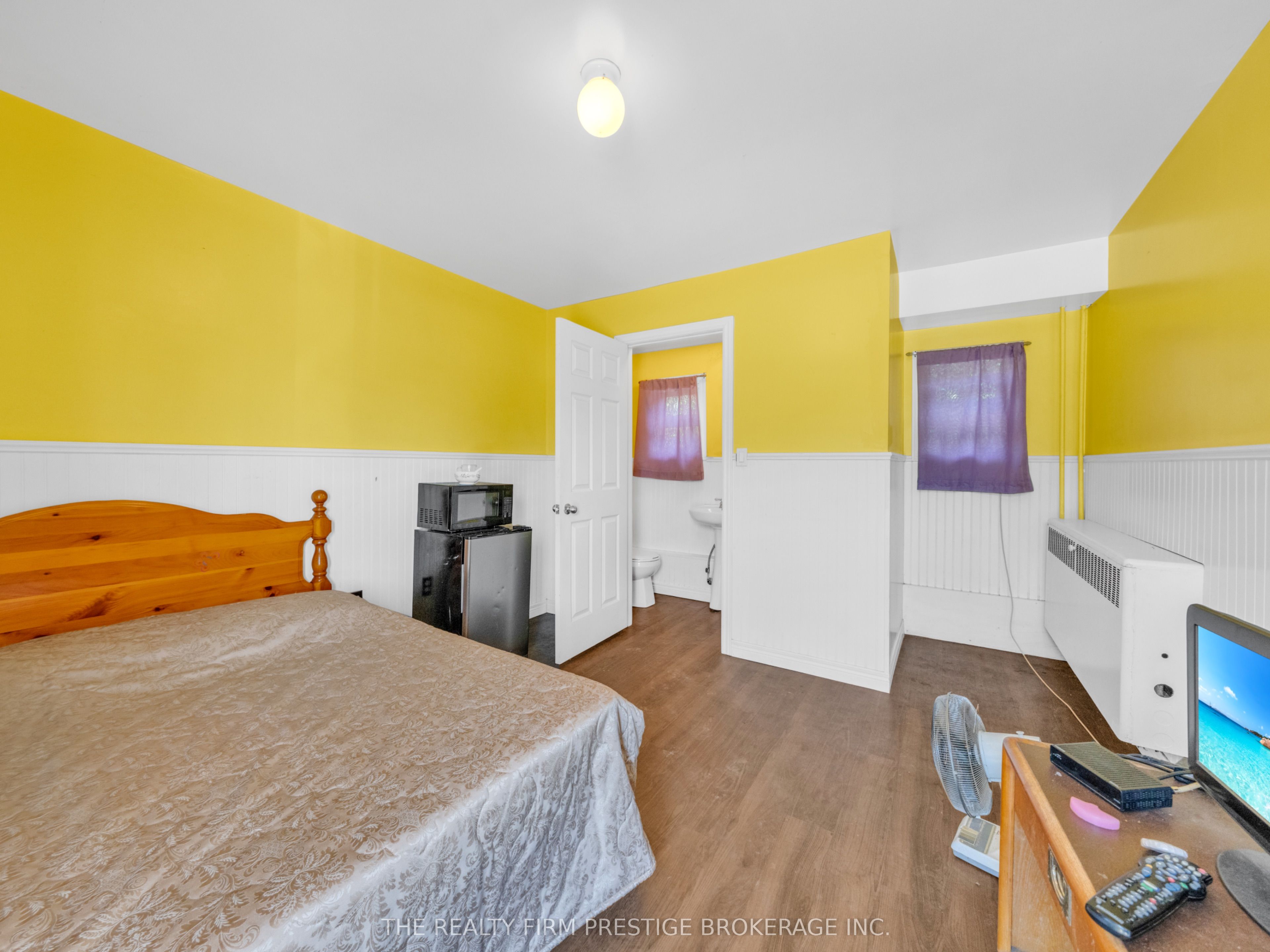 421 Grand Avenue E Property Photo 11
