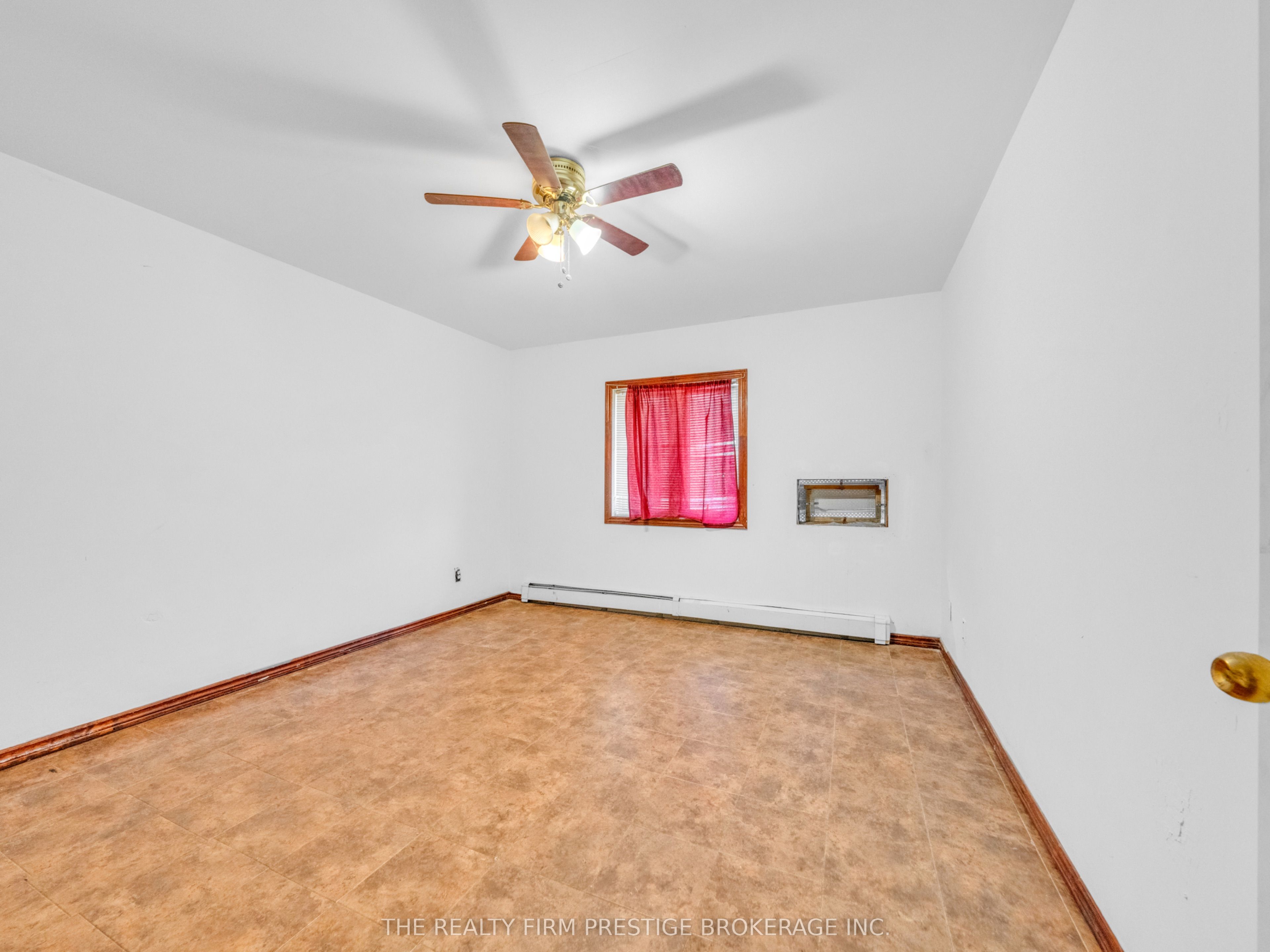 421 Grand Avenue E Property Photo 20