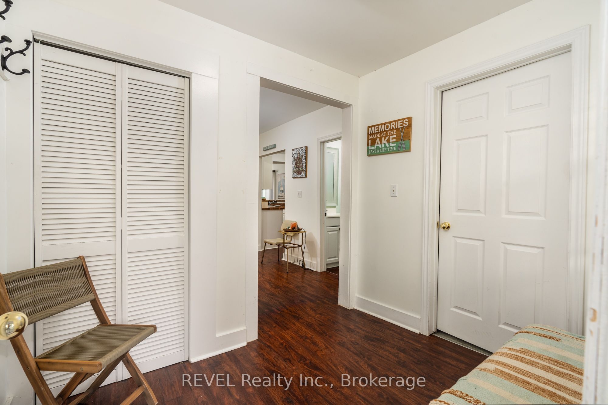 3819 Terrace Lane Property Photo 12