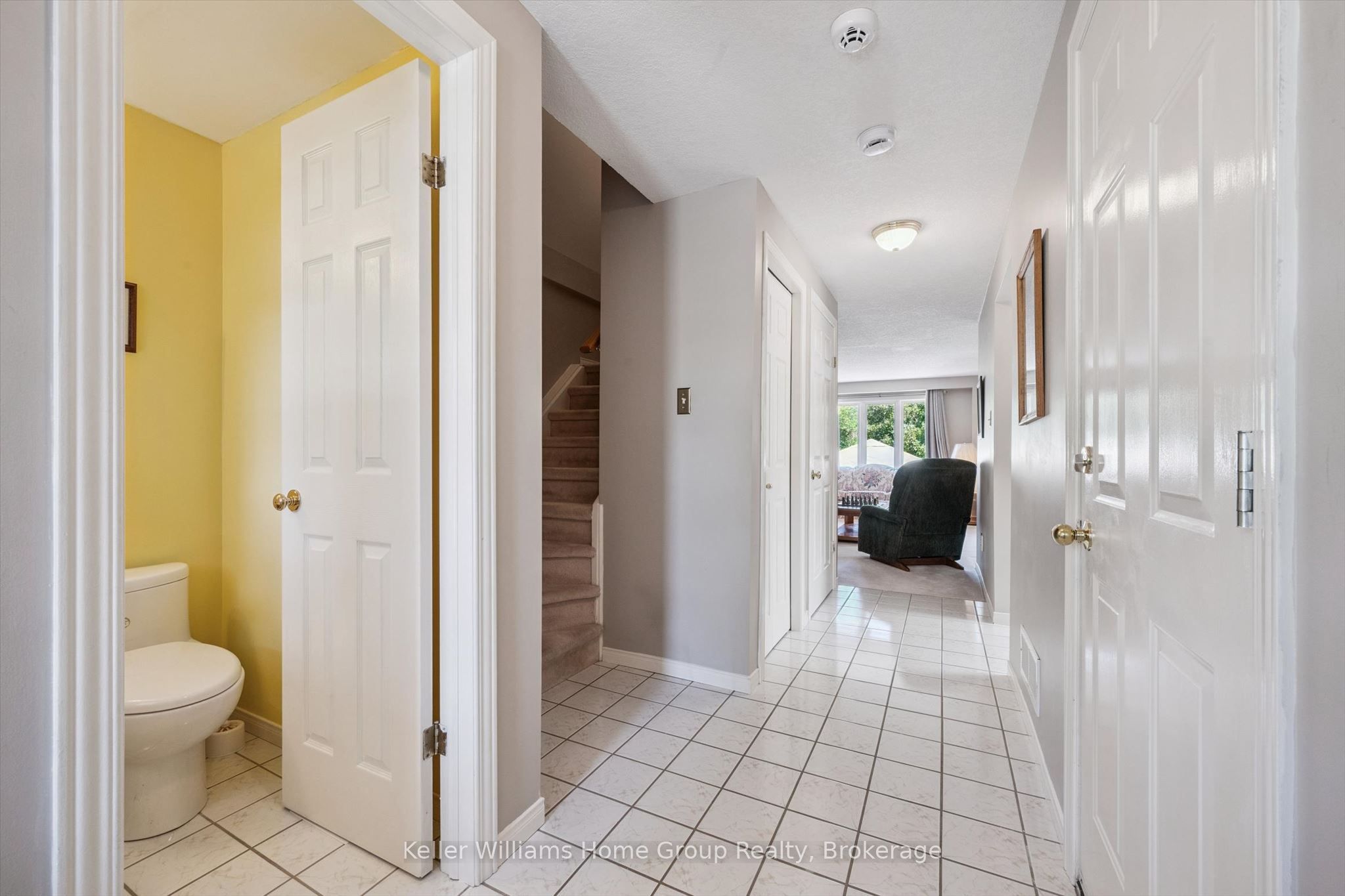 63 Boulder Crescent Property Photo 6