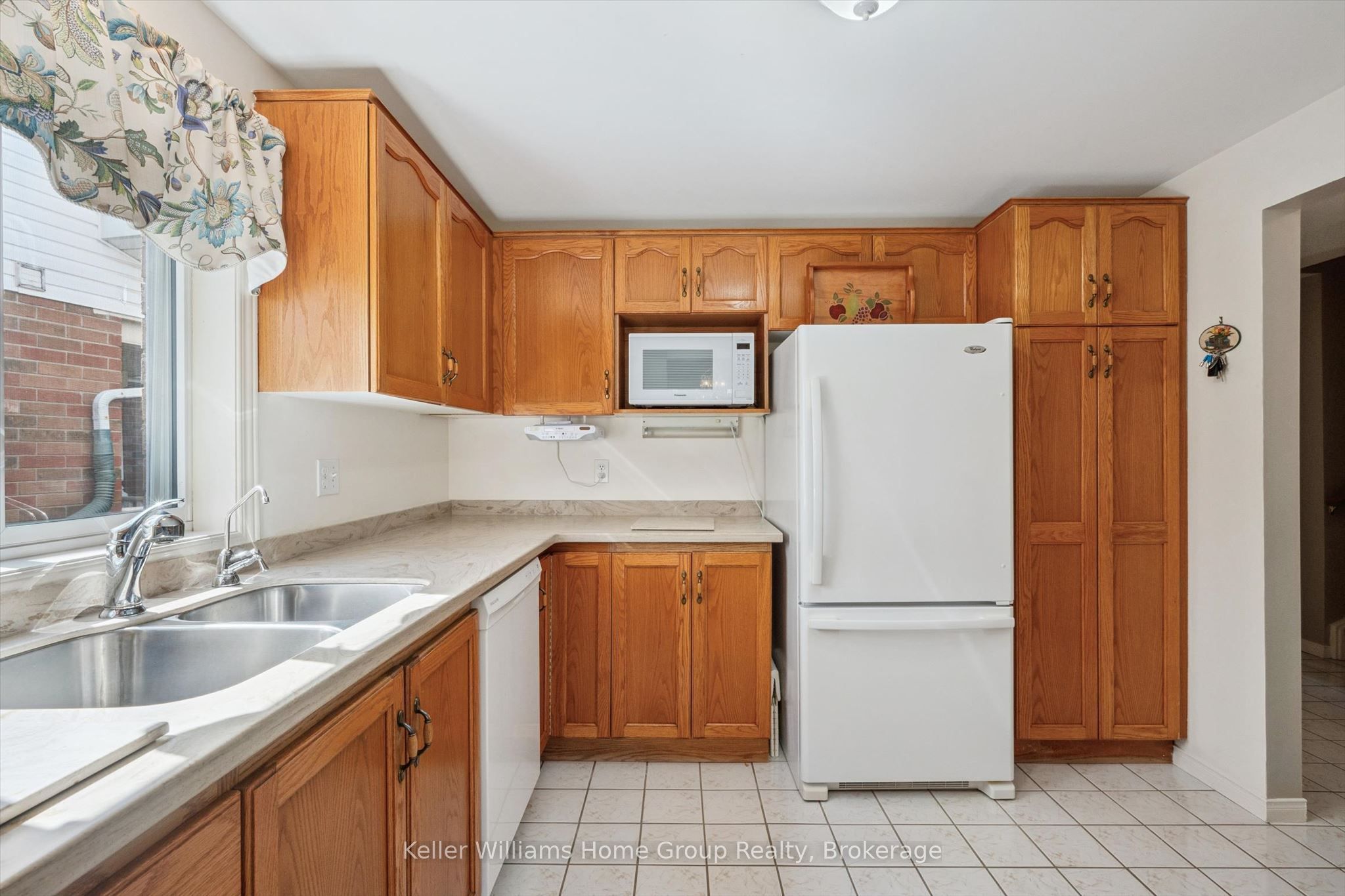 63 Boulder Crescent Property Photo 14