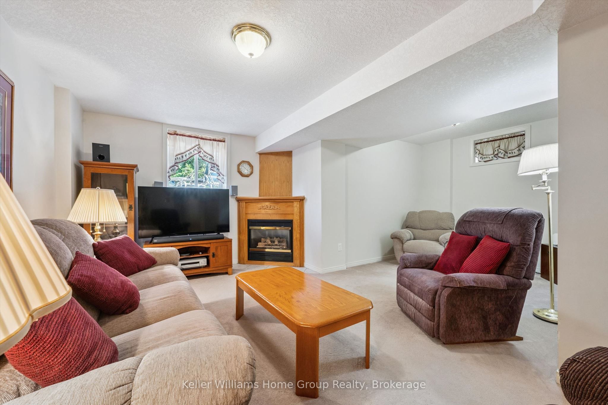 63 Boulder Crescent Property Photo 28