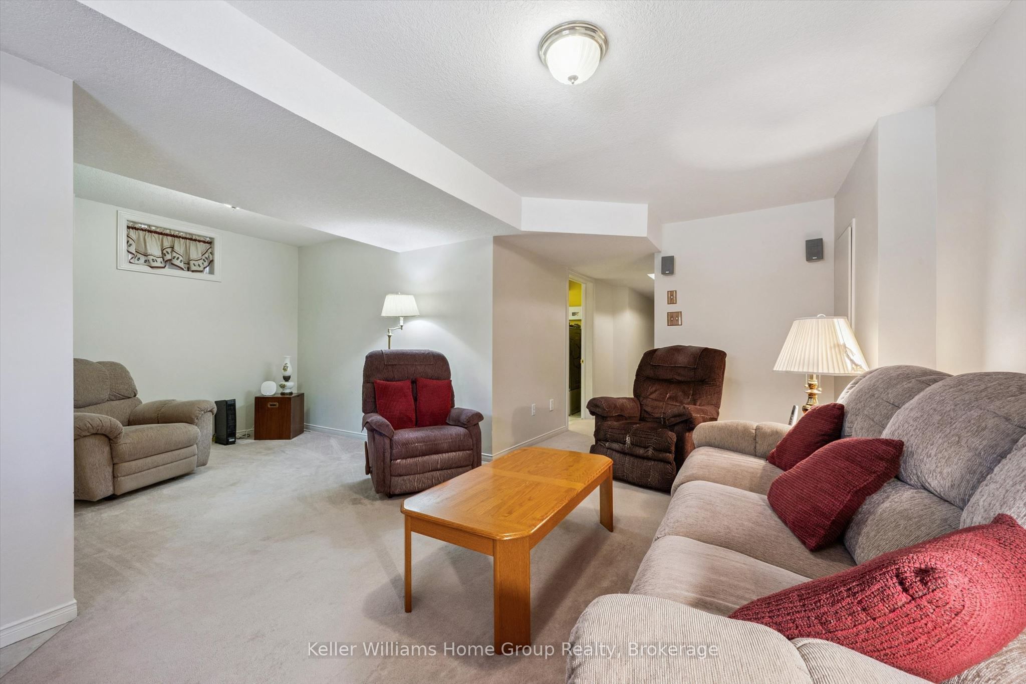 63 Boulder Crescent Property Photo 30