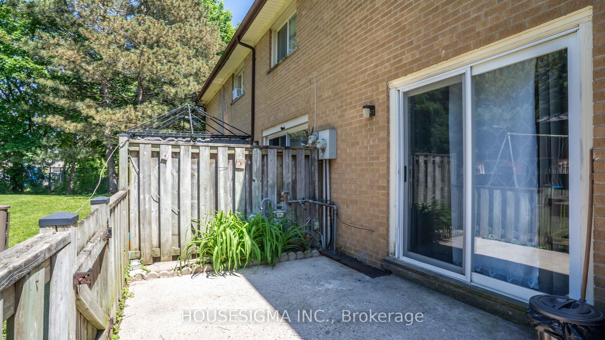 16 Arbour Glen Crescent Property Photo 21