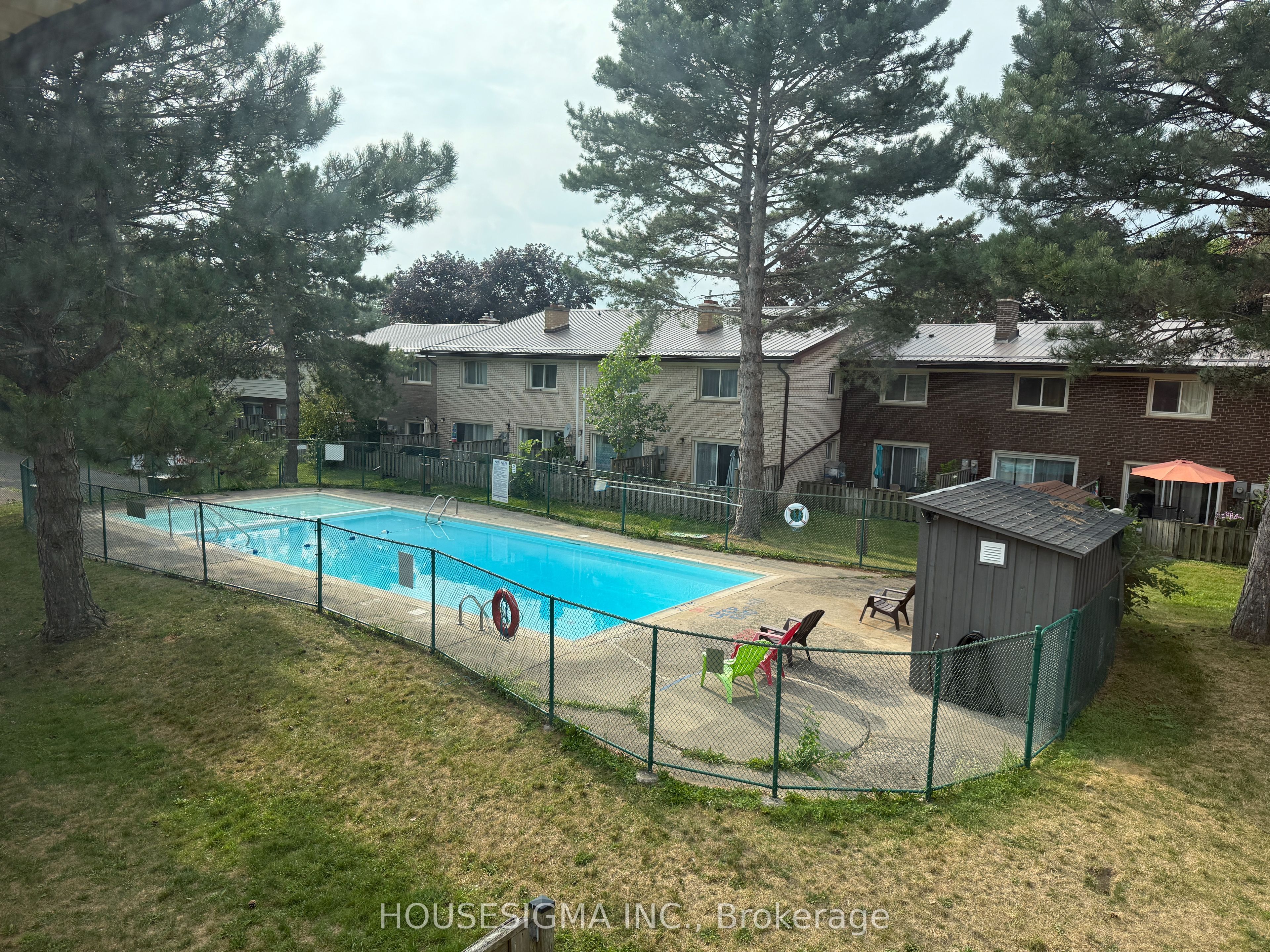 16 Arbour Glen Crescent Property Photo 22