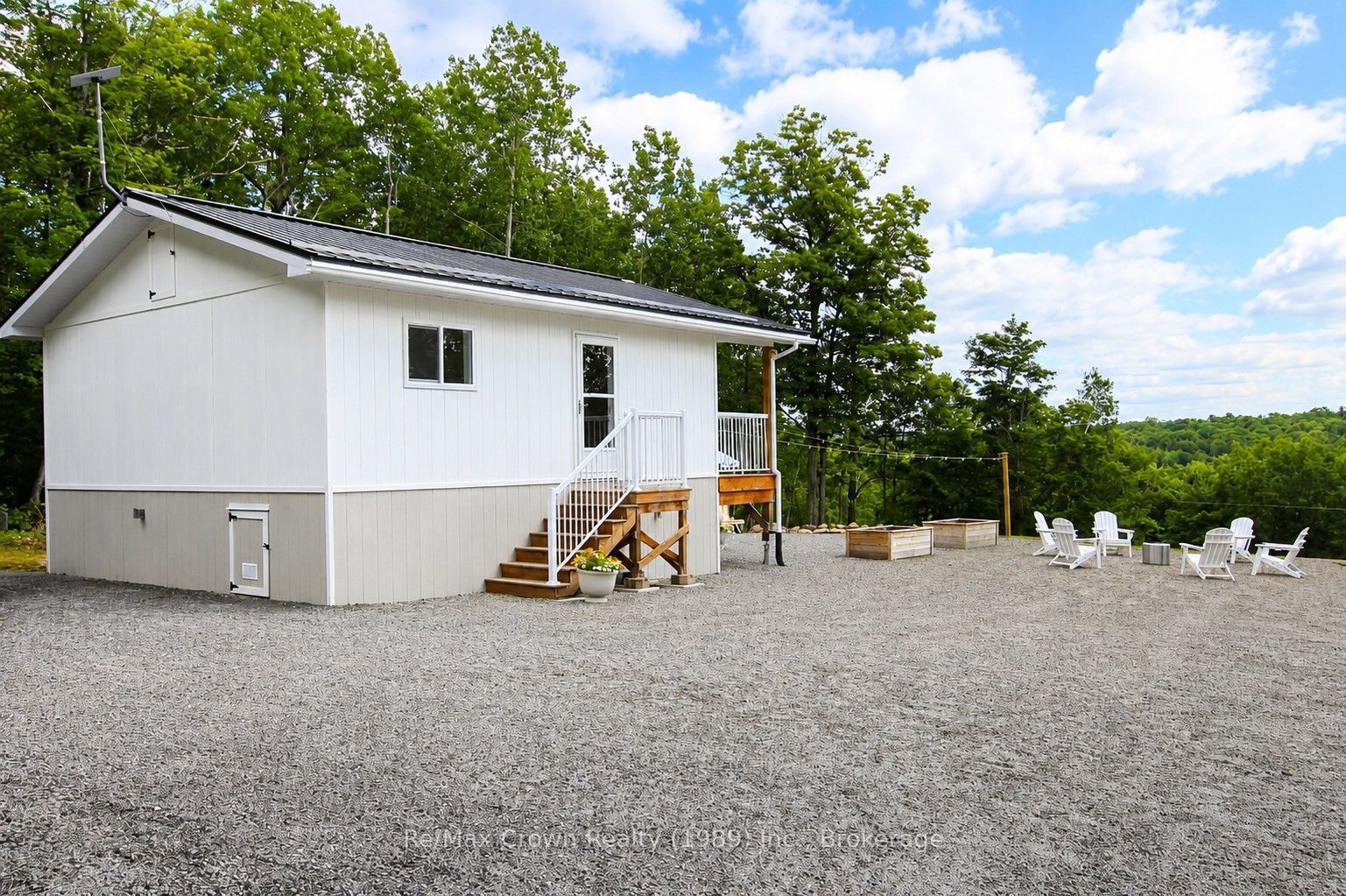 1052 Limberlost Point Road Property Photo 18
