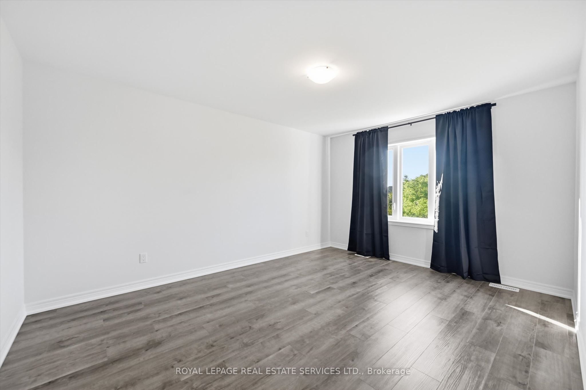 74 Valley Trail Place Property Photo 29