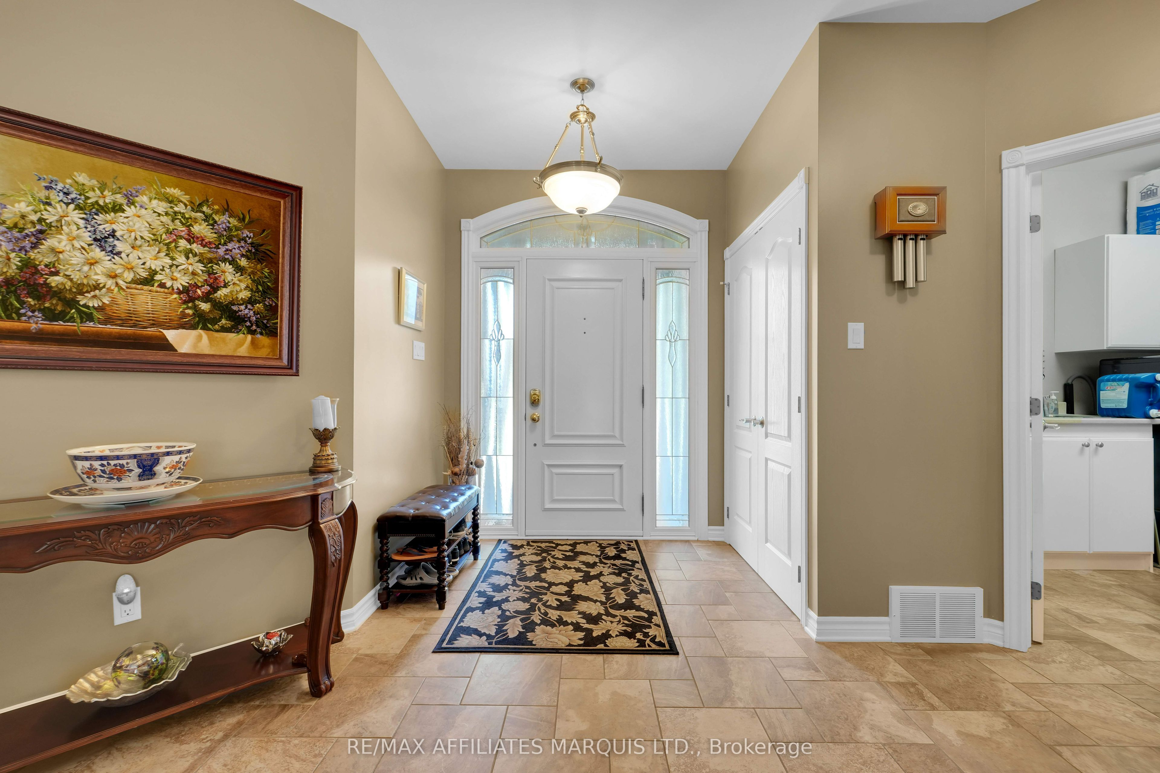 6662 Sutherland Avenue Property Photo 4
