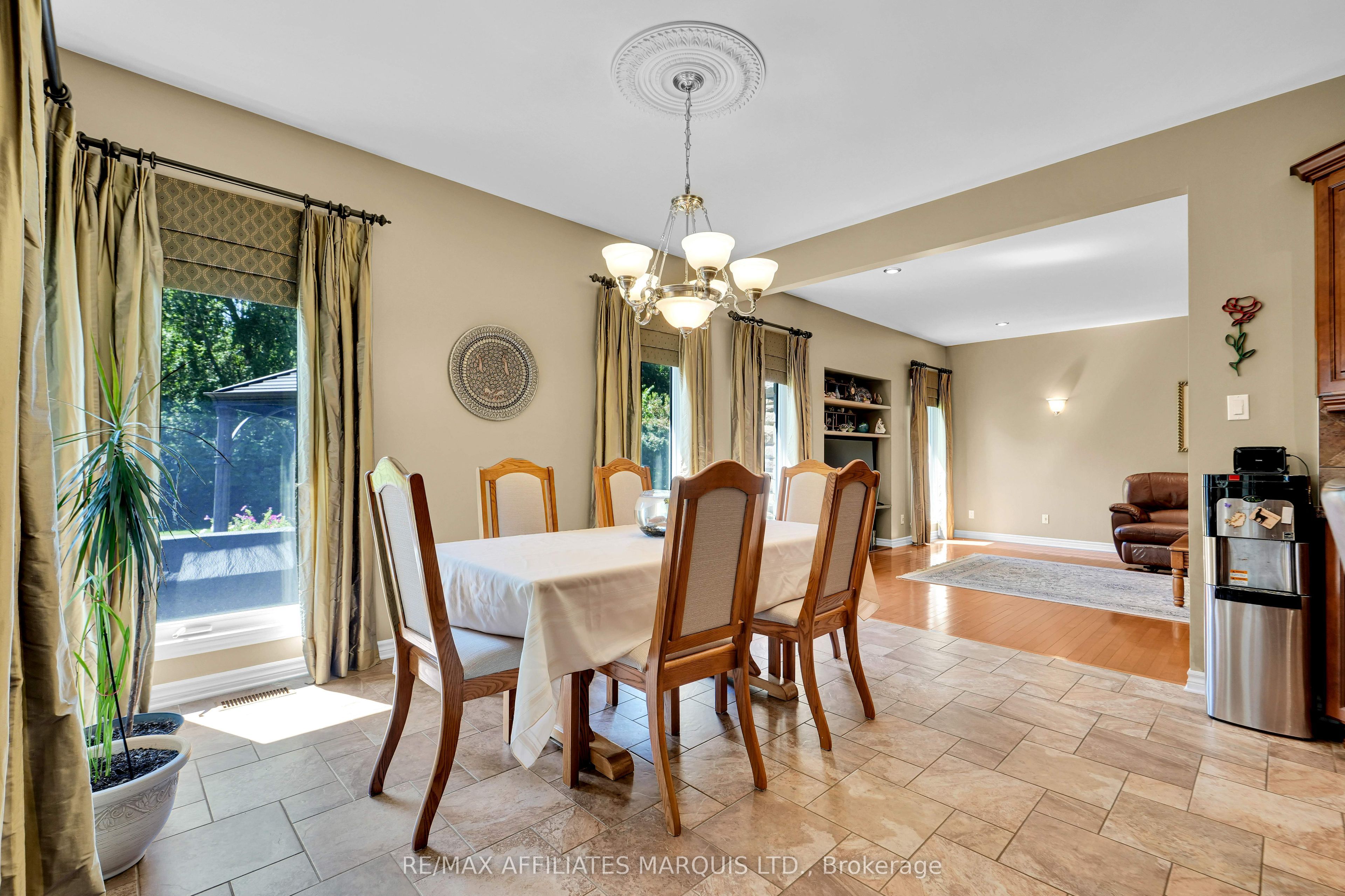 6662 Sutherland Avenue Property Photo 15