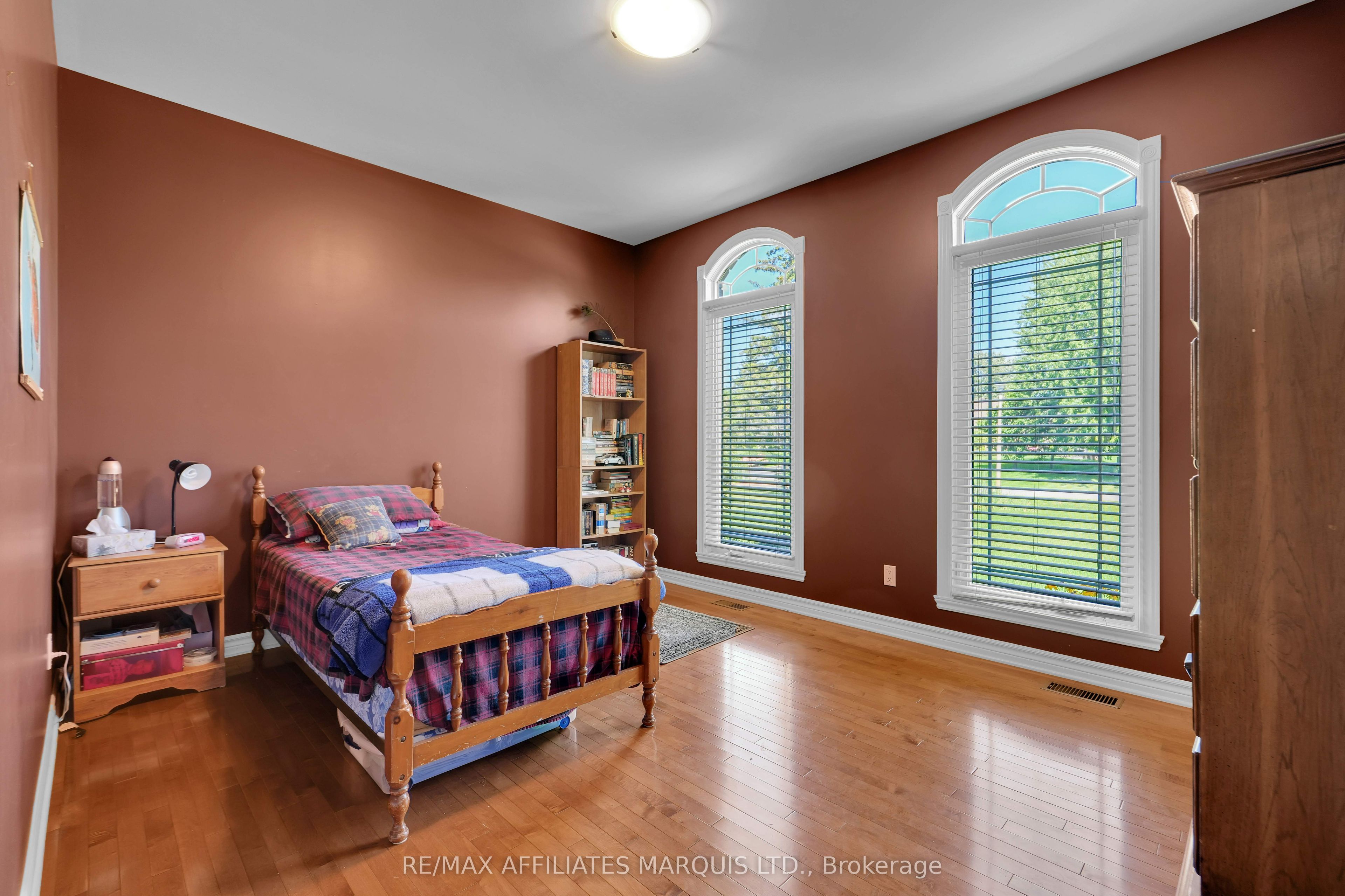 6662 Sutherland Avenue Property Photo 25