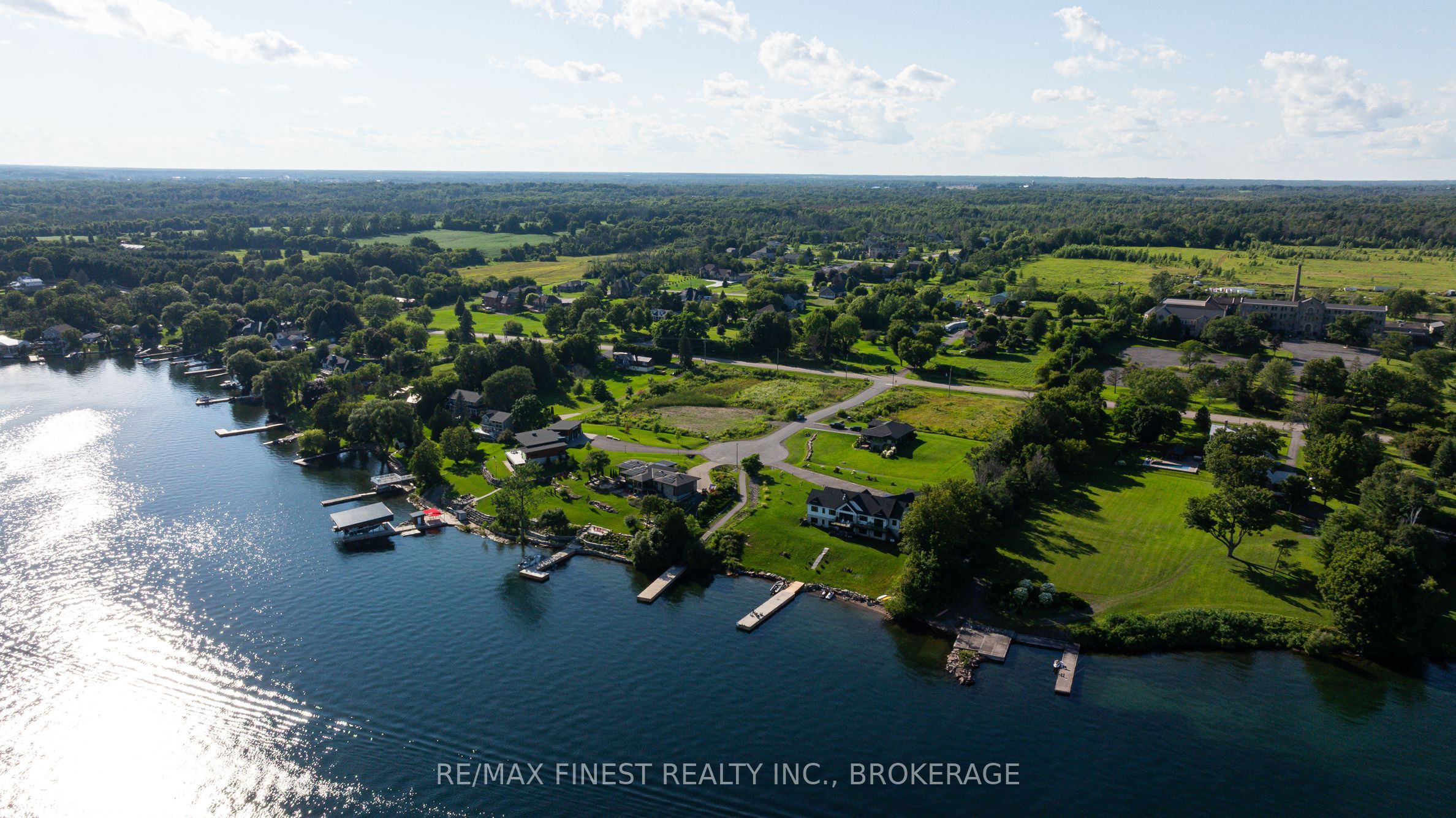 1 Shoreside Way Property Photo 3