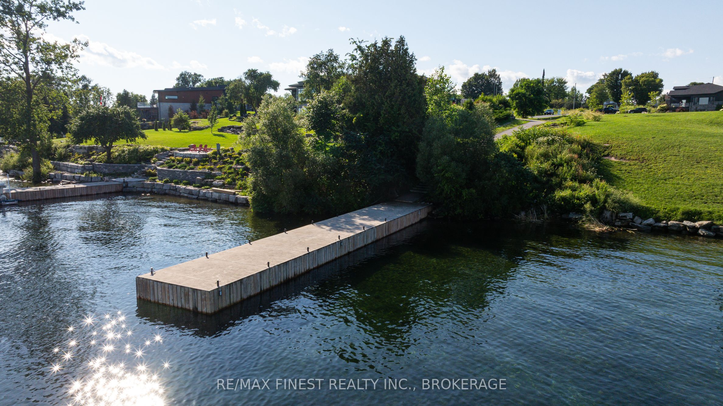 1 Shoreside Way Property Photo 7
