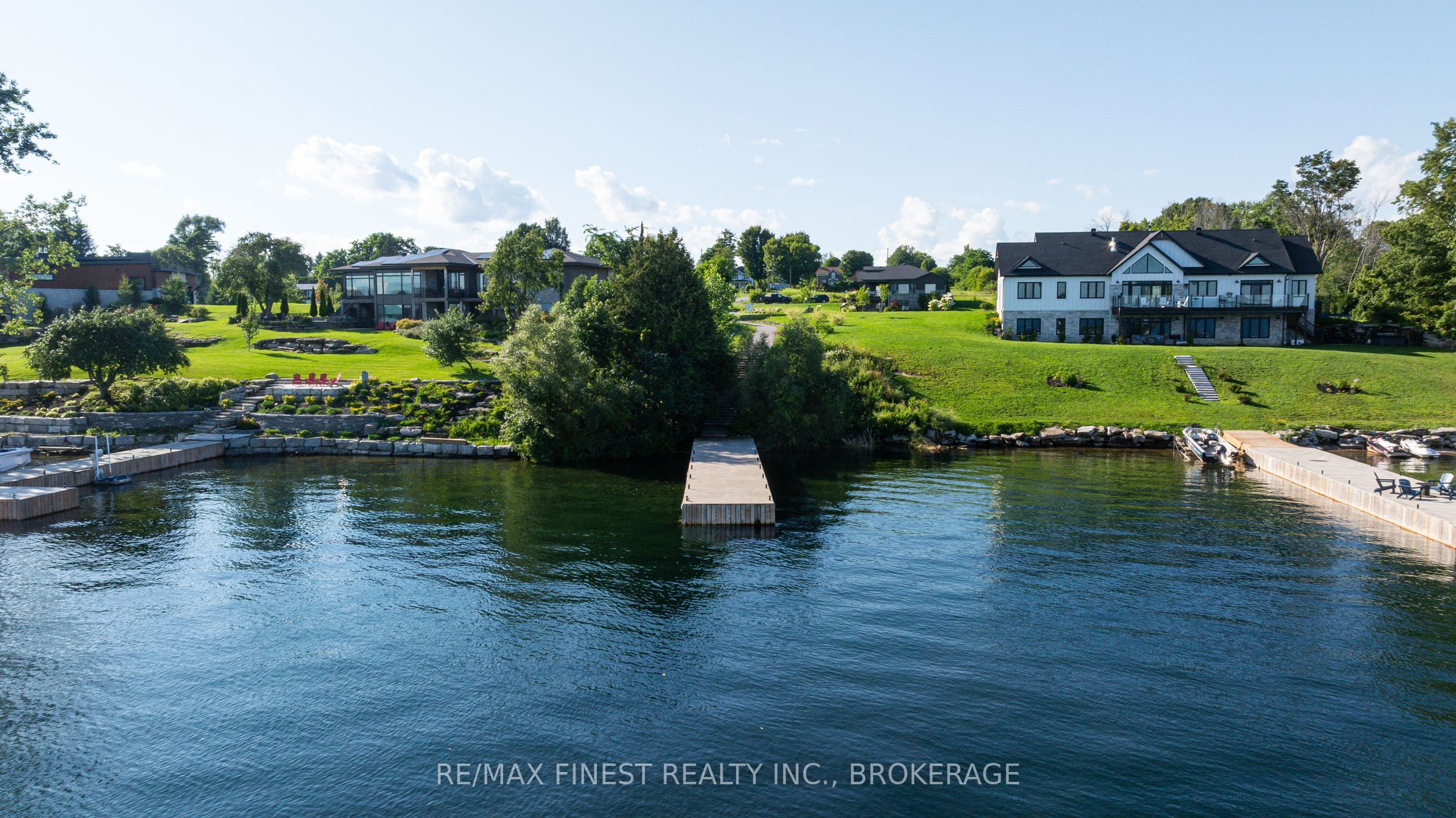 1 Shoreside Way Property Photo 13