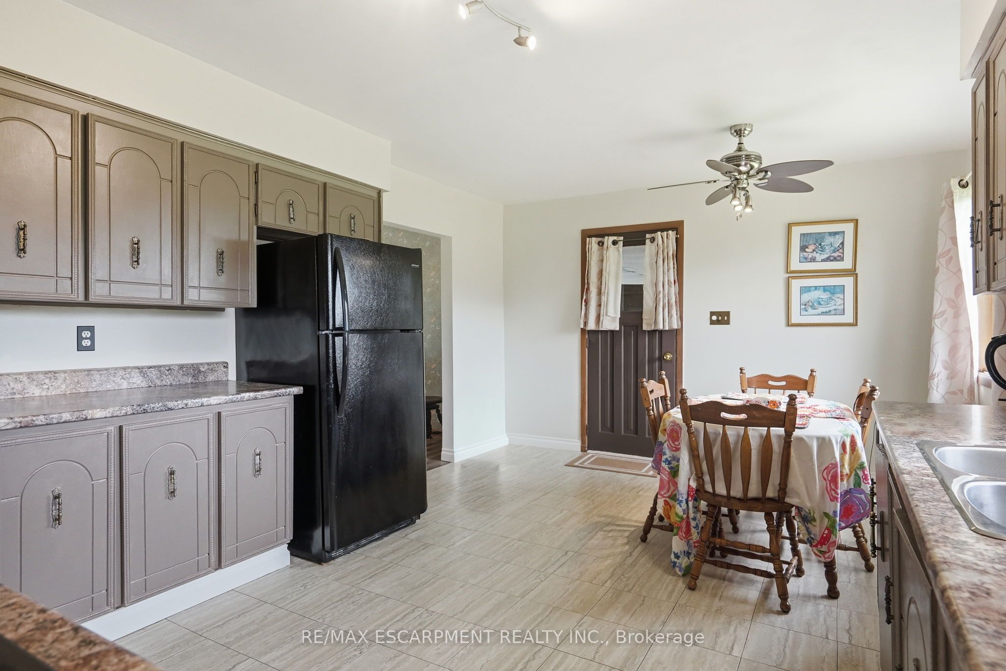 1408 Edgewood Road Property Photo 13