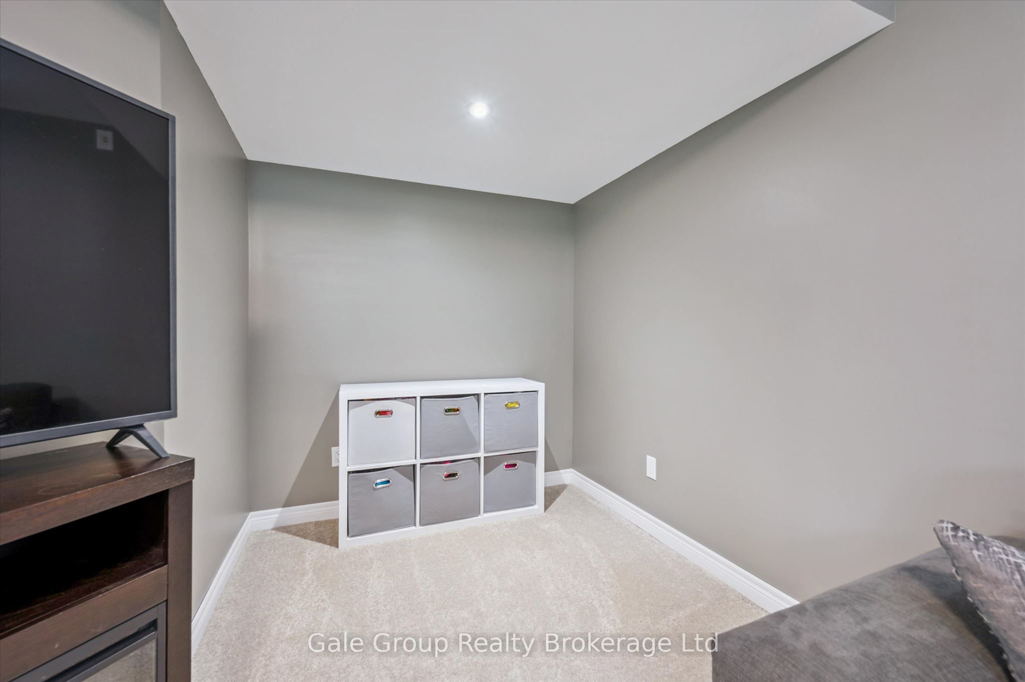 116 Gibbons Drive Property Photo 32