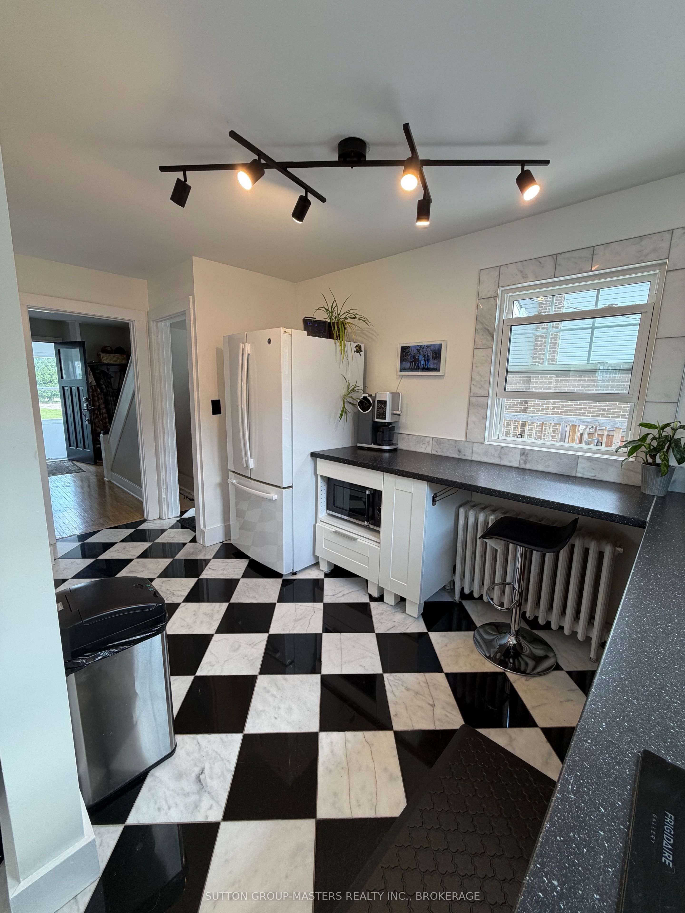 50 Brompton Road Property Photo 5
