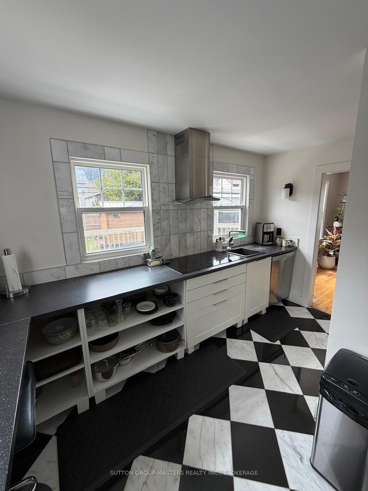 50 Brompton Road Property Photo 8