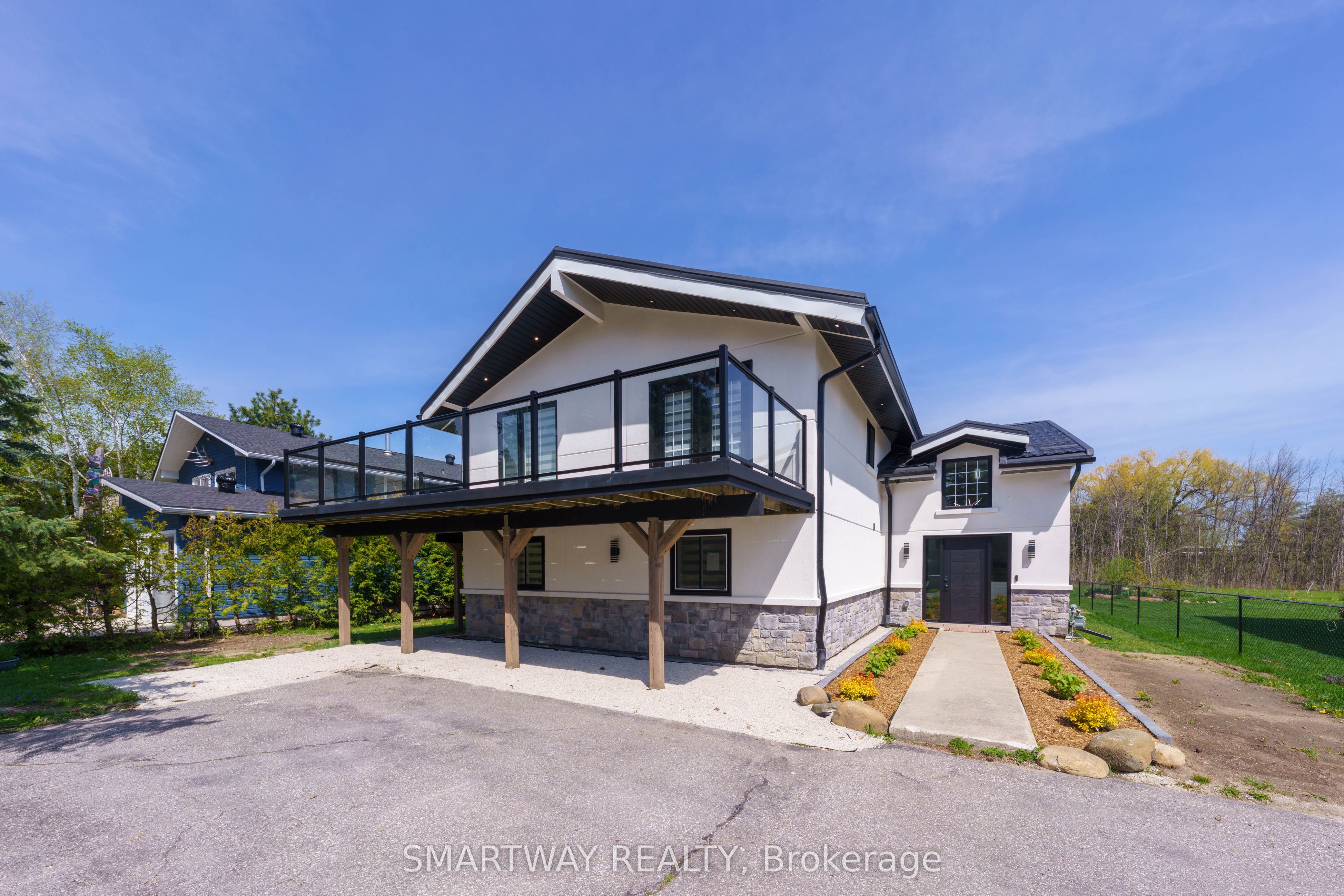 107 Campbell Crescent Property Photo 1