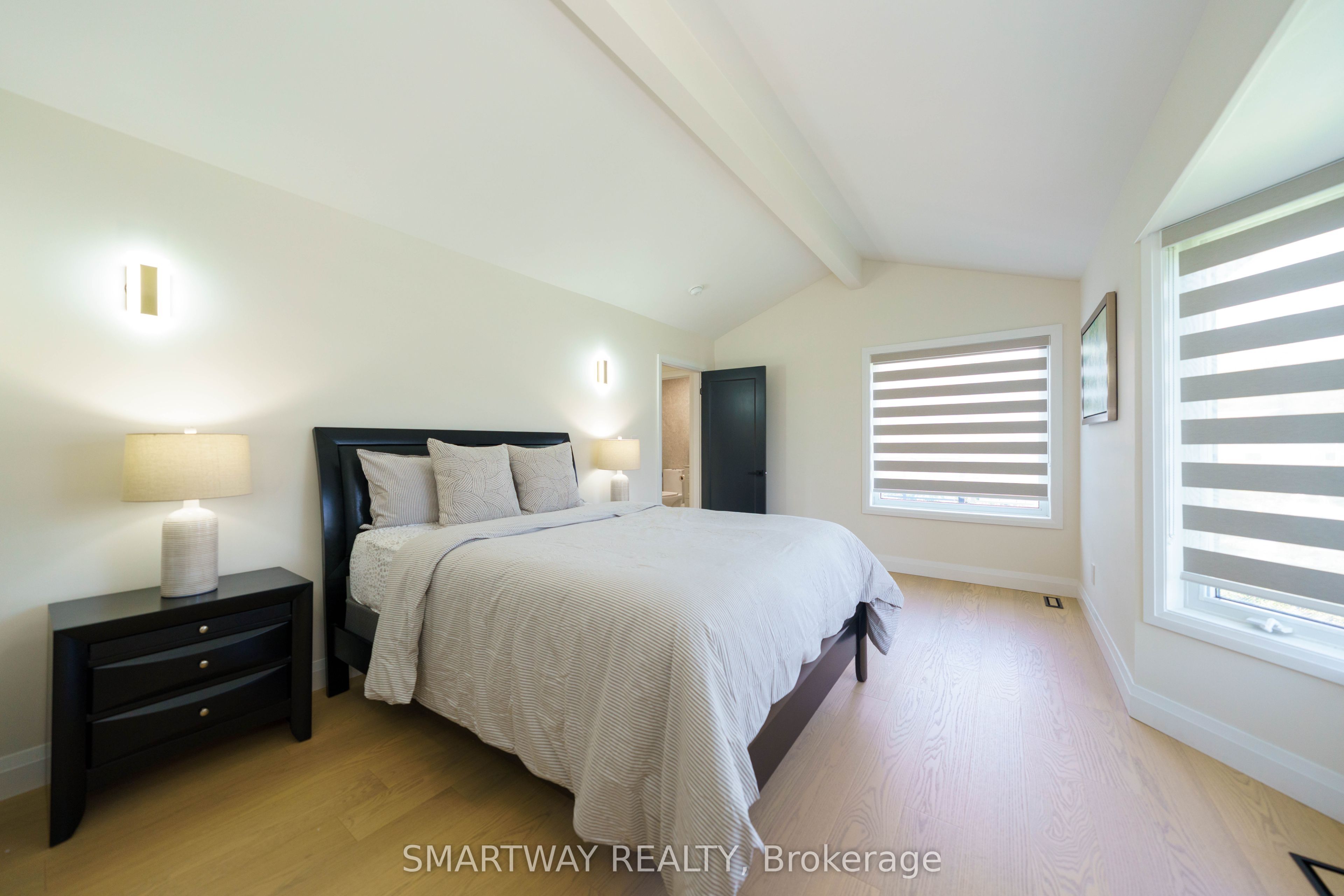 107 Campbell Crescent Property Photo 27