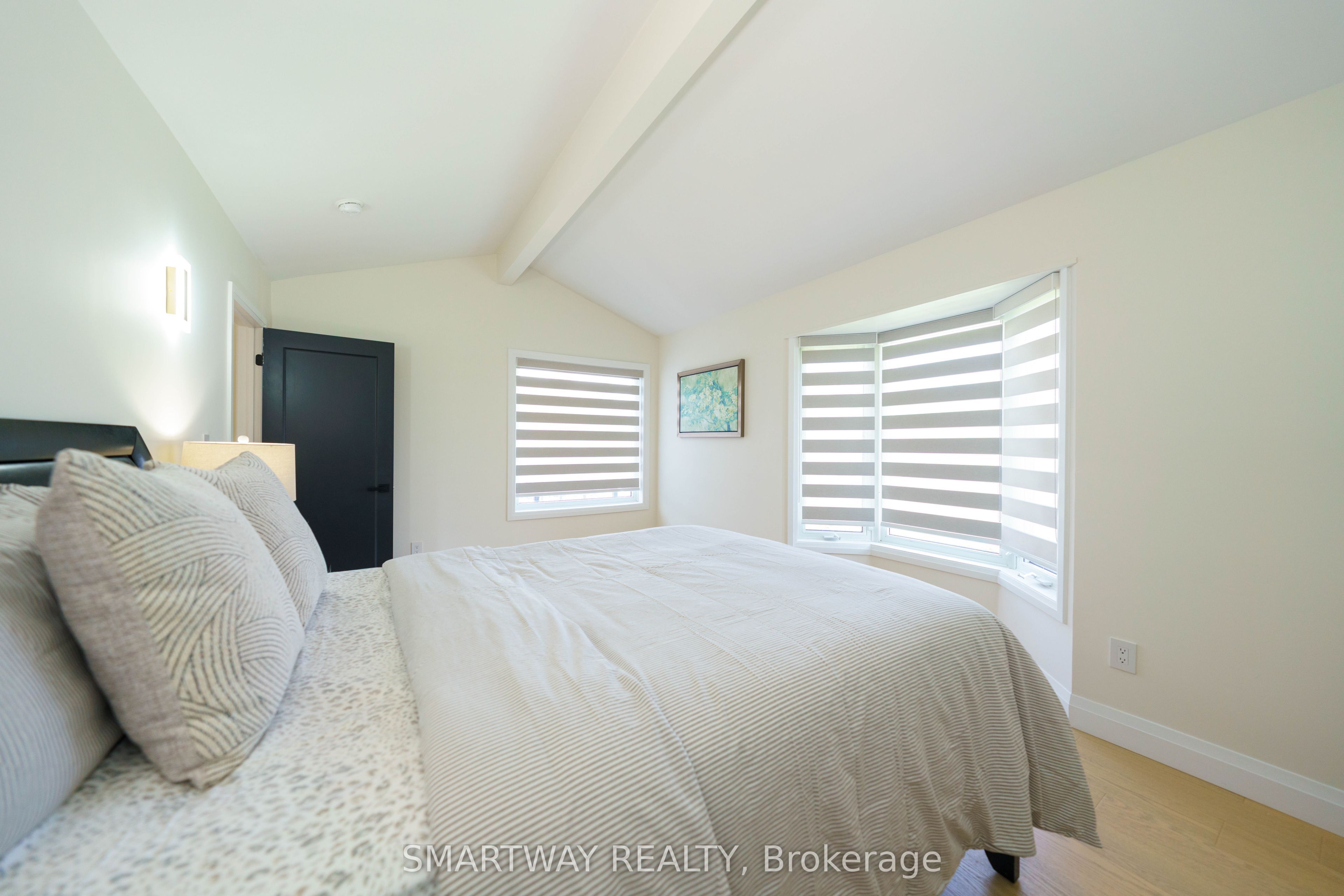 107 Campbell Crescent Property Photo 28