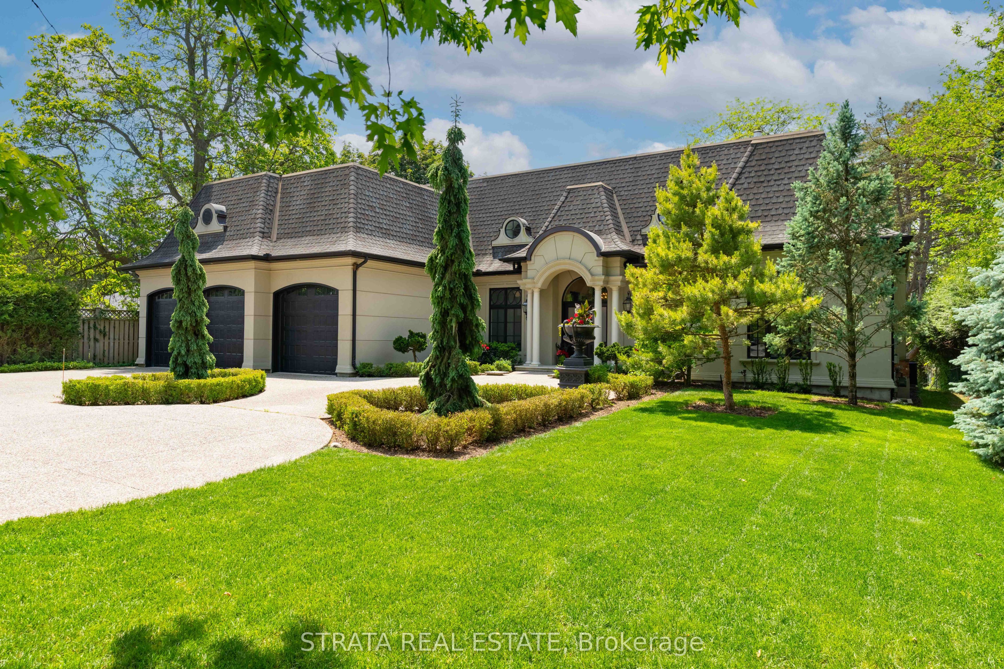 1577 Gloucester Road Property Photo 2