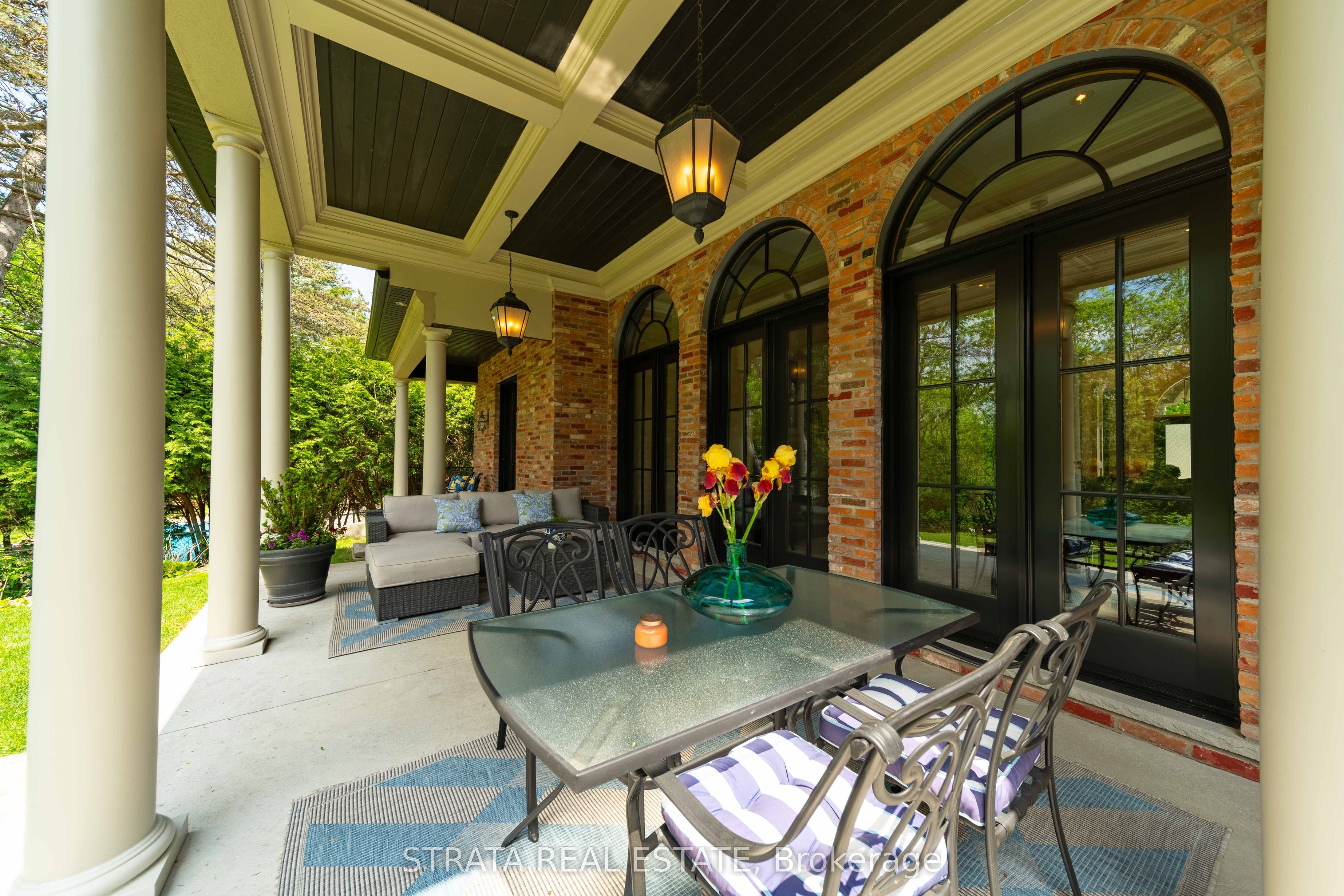 1577 Gloucester Road Property Photo 10