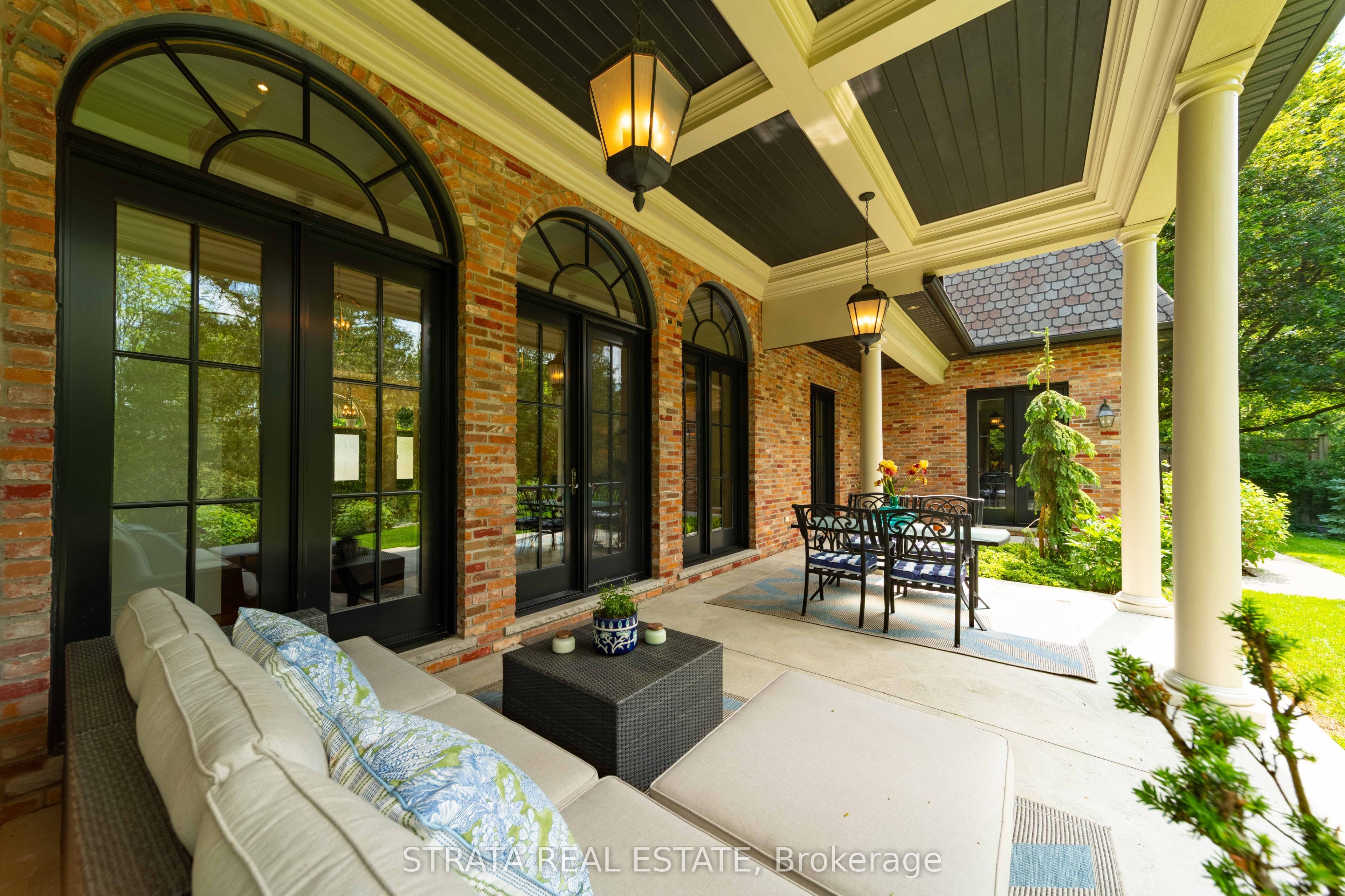 1577 Gloucester Road Property Photo 11
