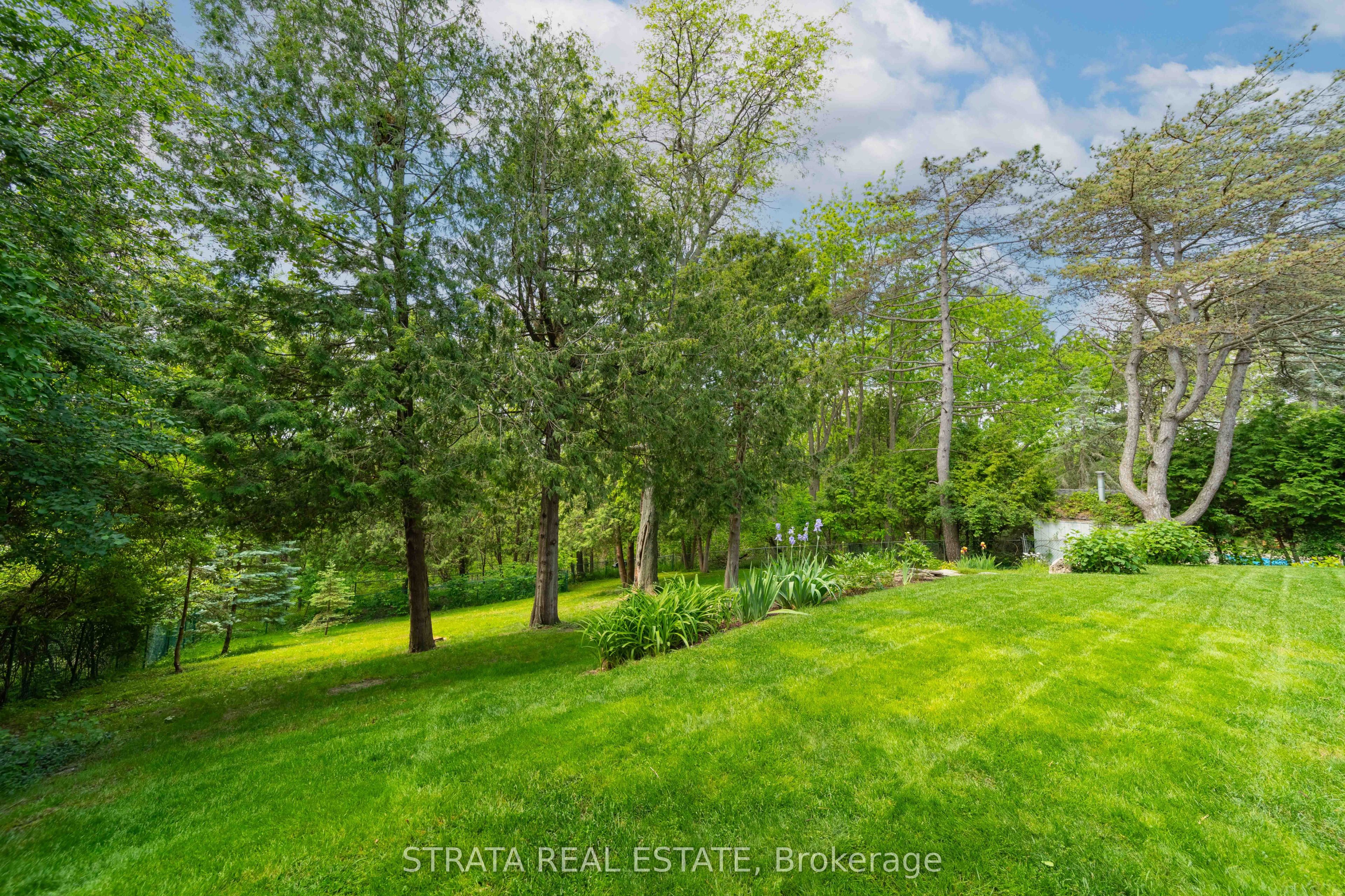1577 Gloucester Road Property Photo 12
