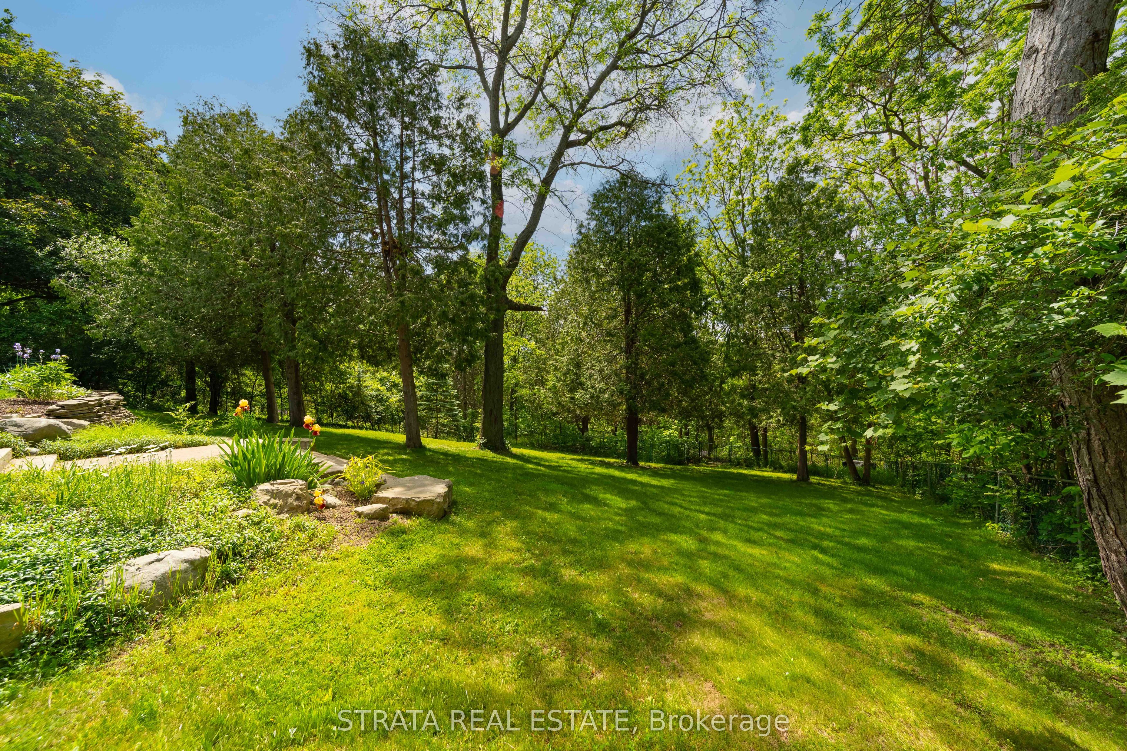 1577 Gloucester Road Property Photo 13