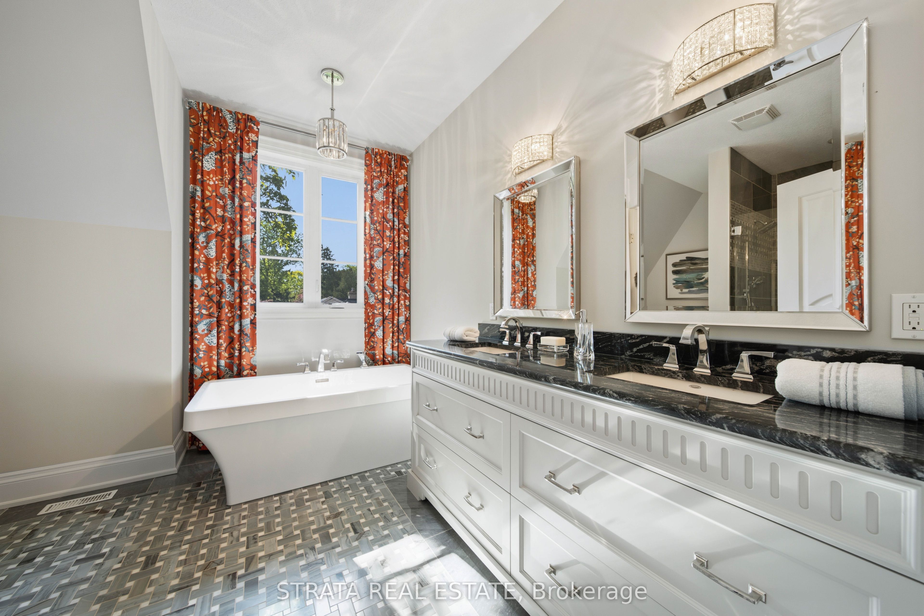 1577 Gloucester Road Property Photo 33