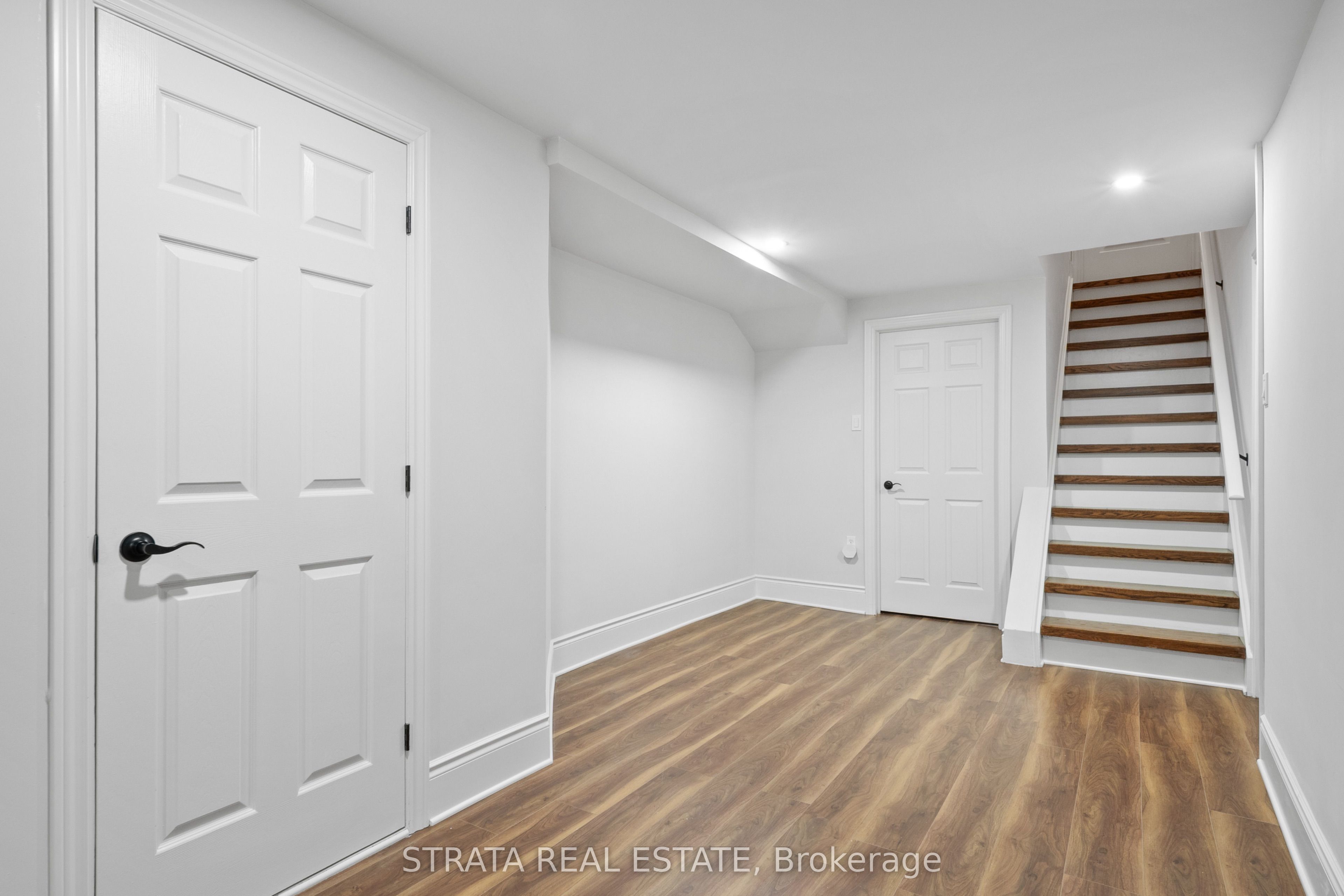 1577 Gloucester Road Property Photo 34