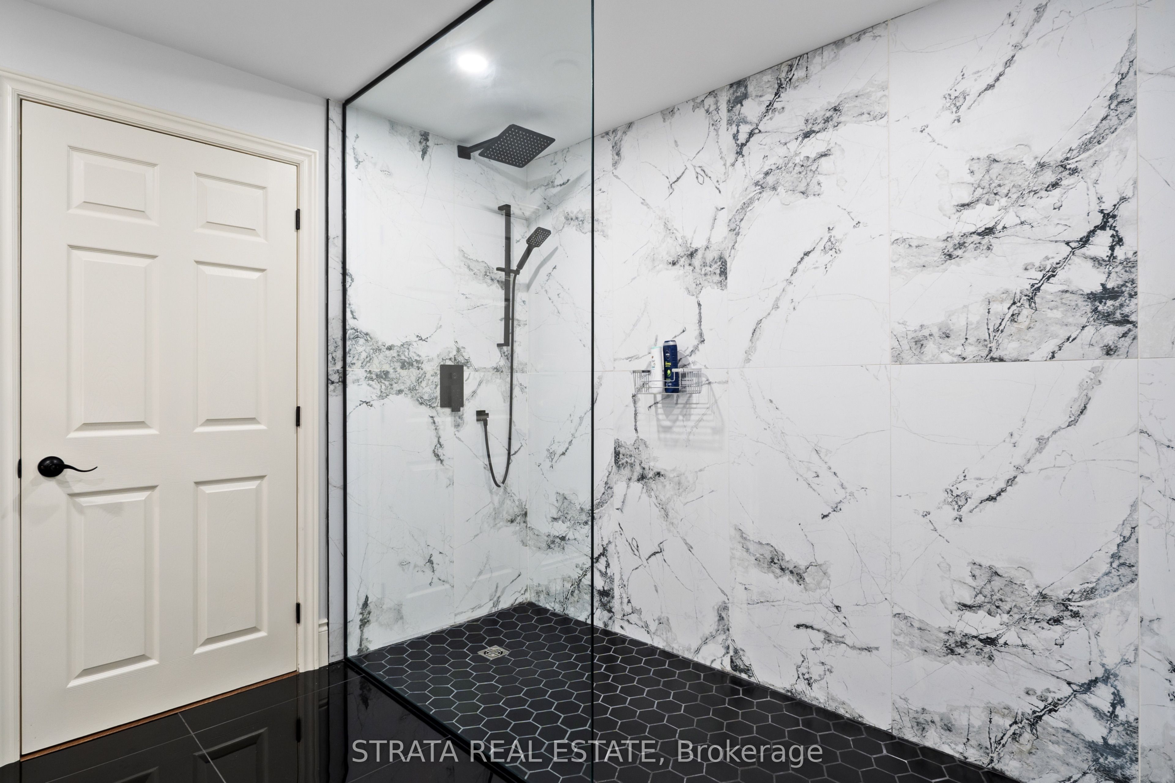 1577 Gloucester Road Property Photo 37