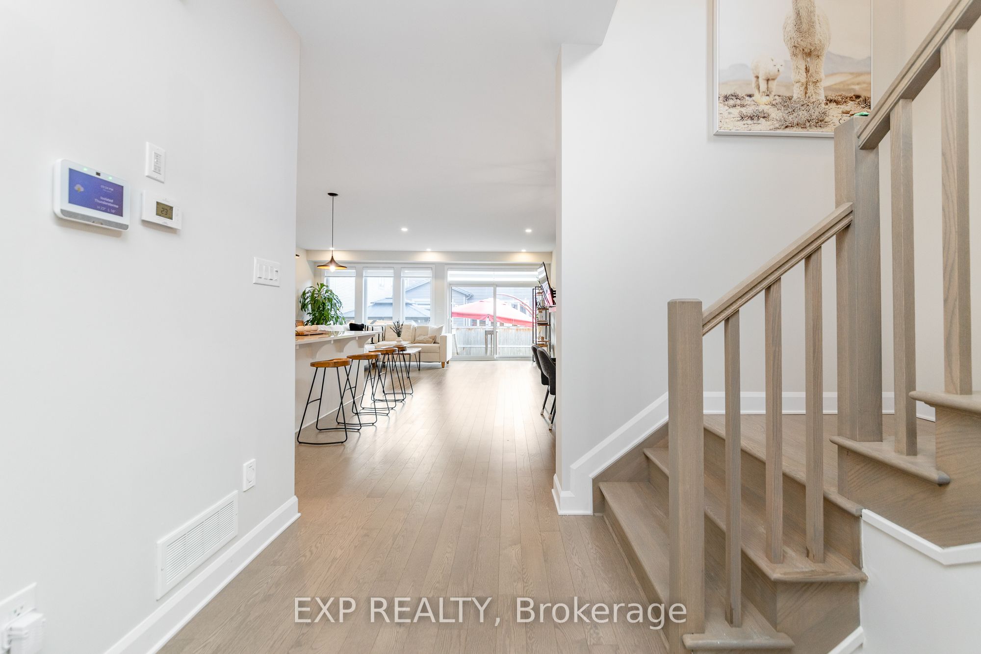 616 Moonflower Crescent Property Photo 6